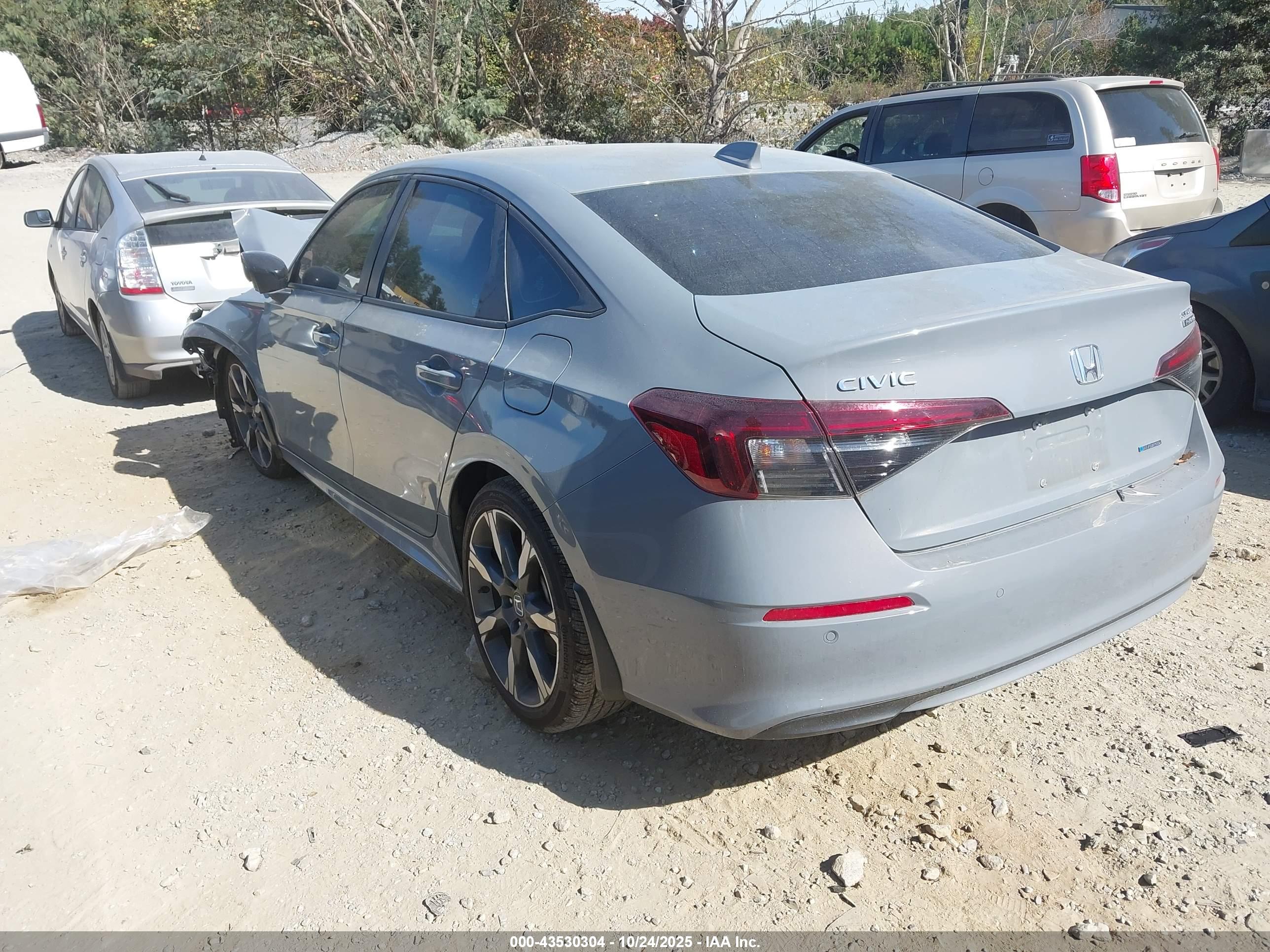 HONDA CIVIC image 3
