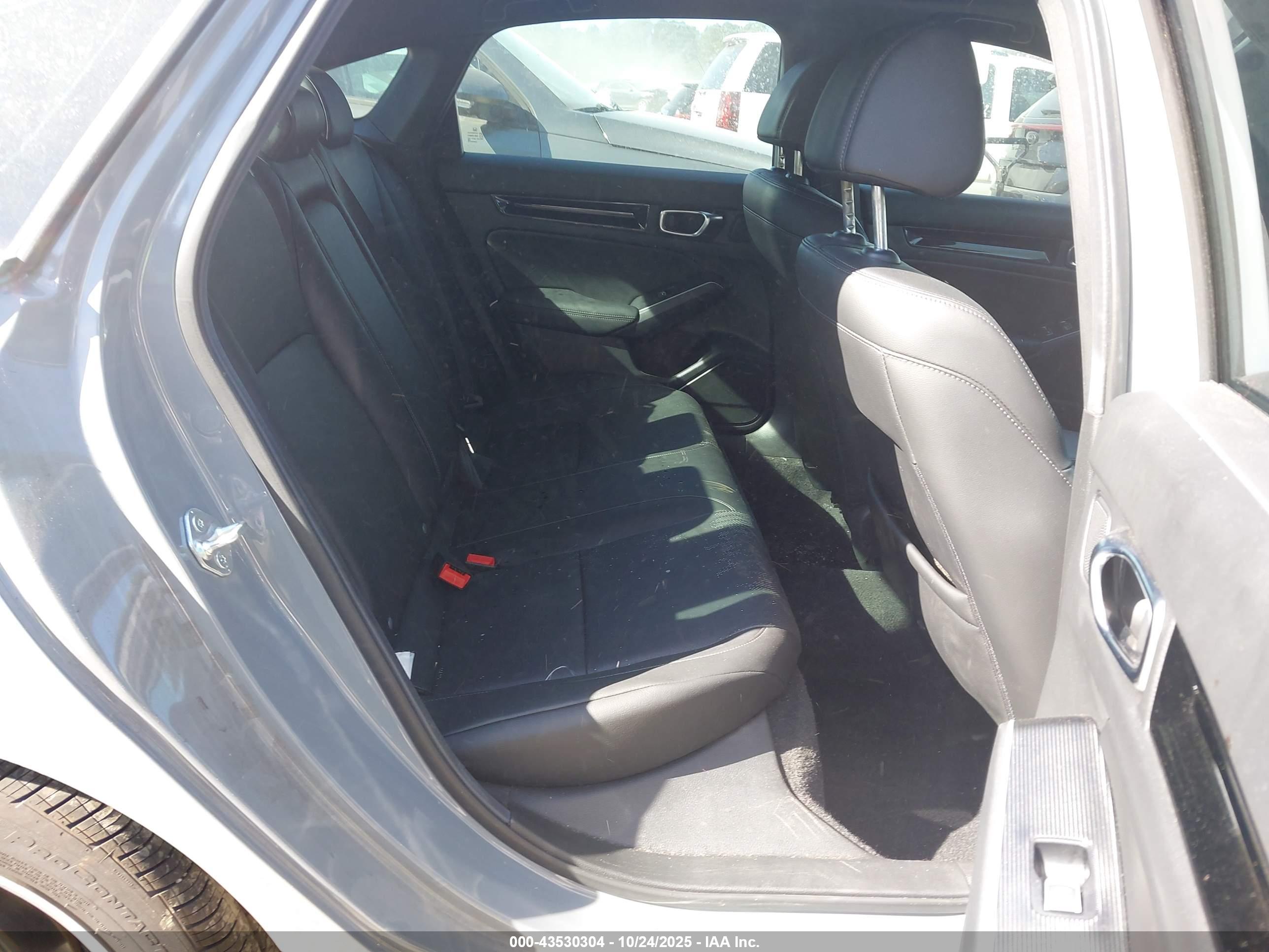 HONDA CIVIC image 8