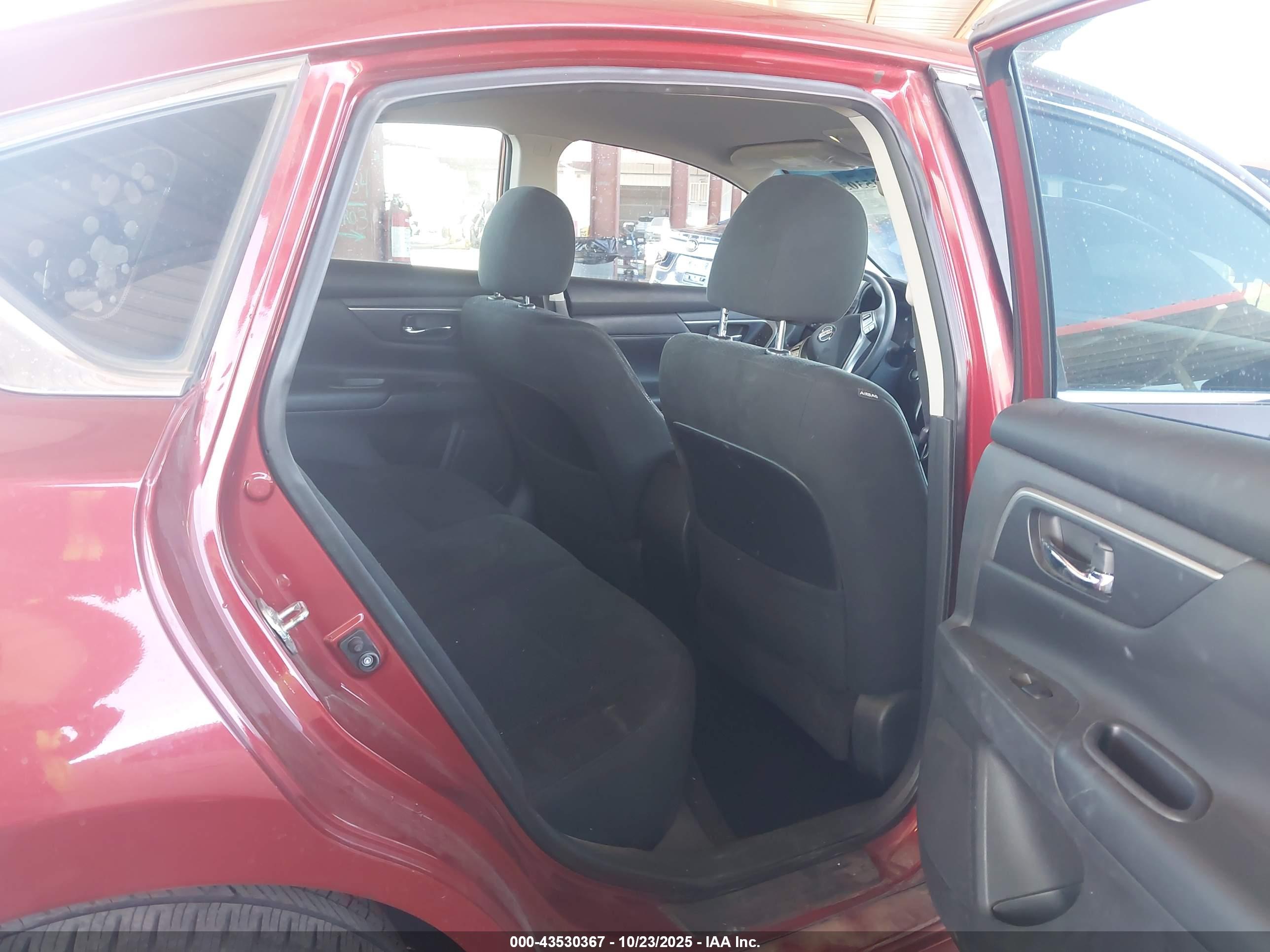 NISSAN ALTIMA image 8
