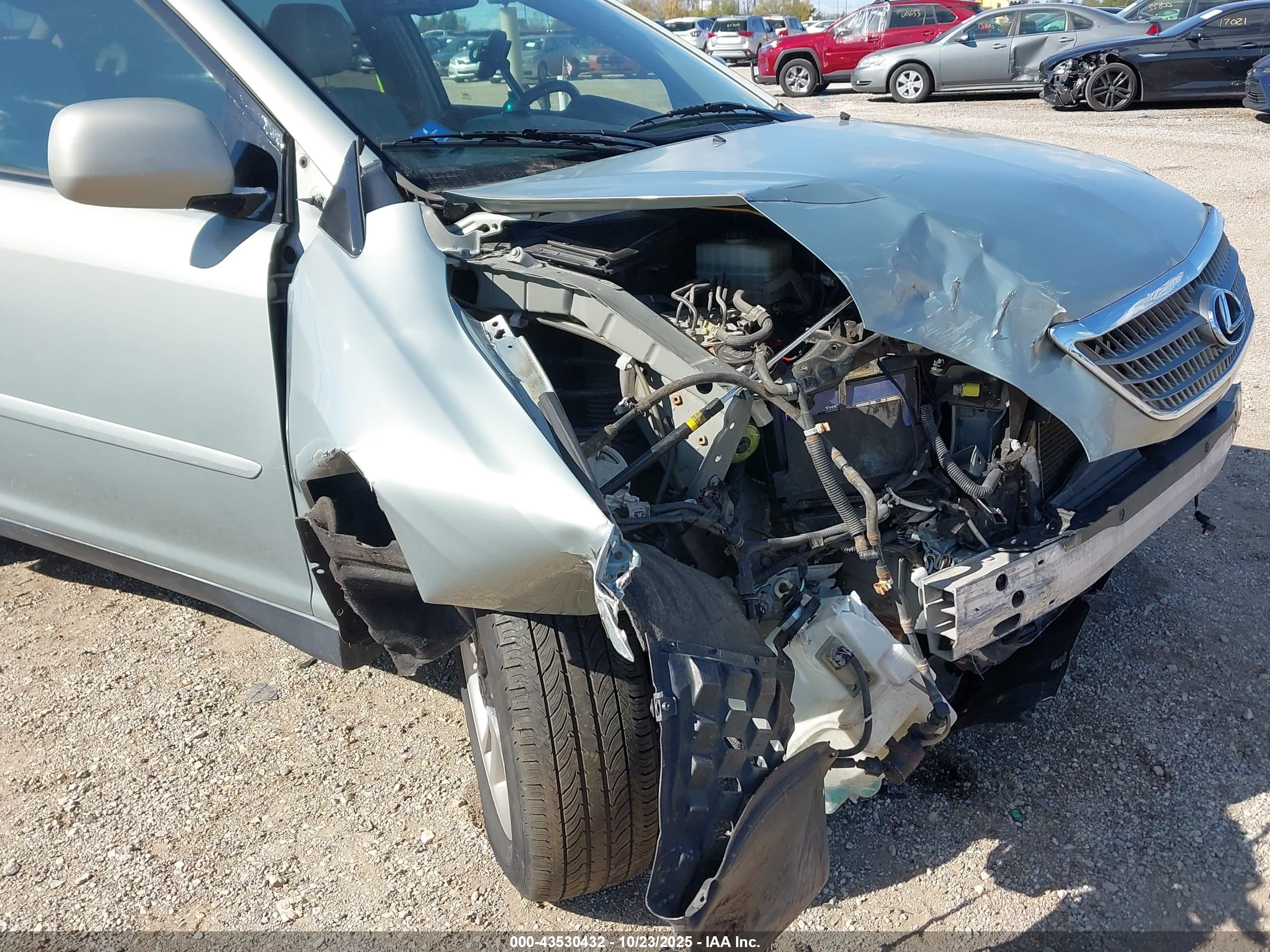 LEXUS RX image 6