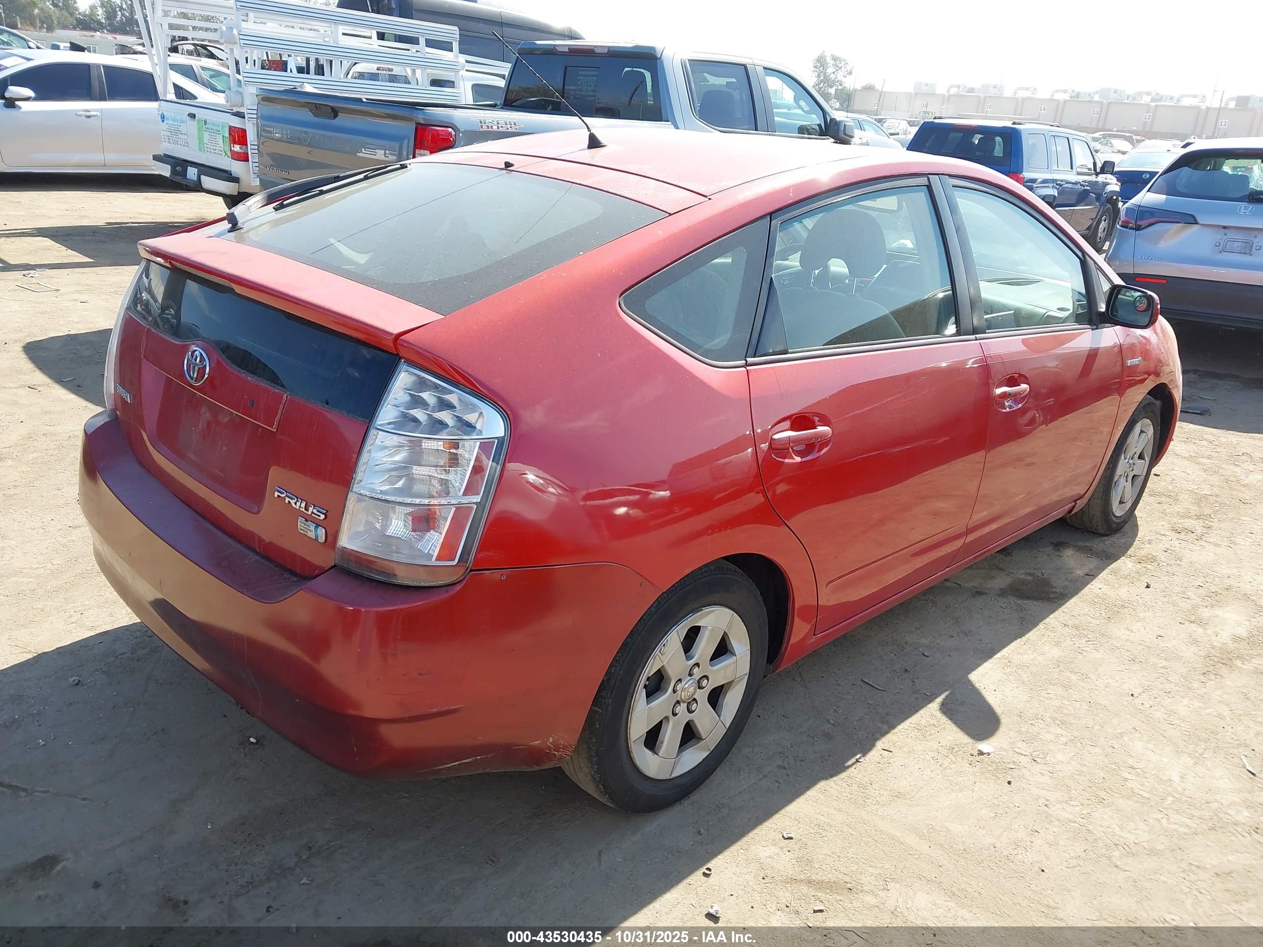 TOYOTA PRIUS image 4