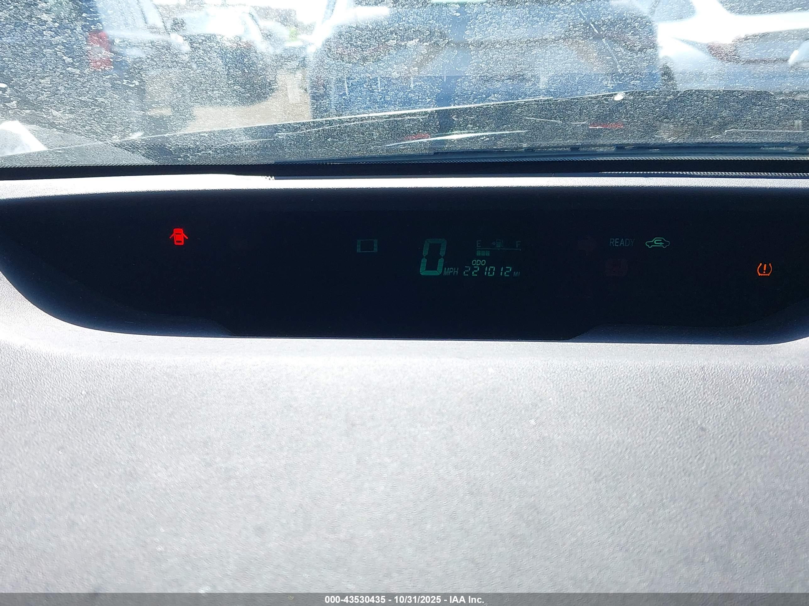 TOYOTA PRIUS image 7