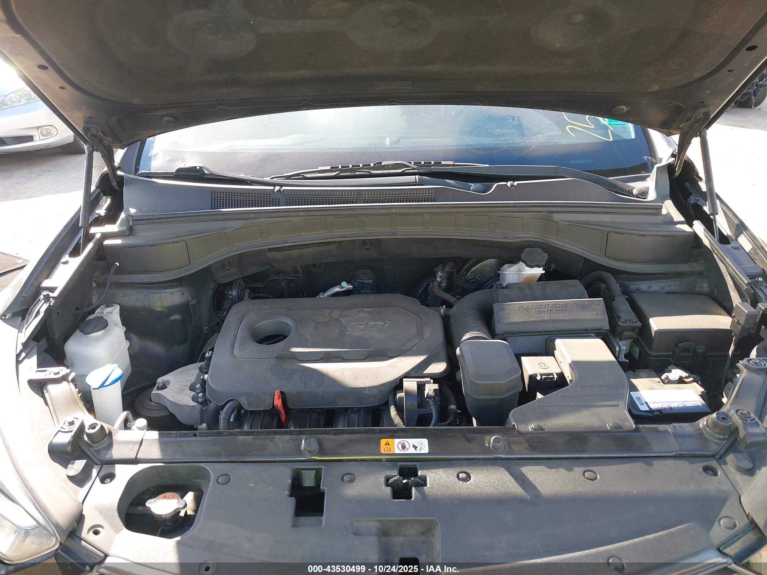 HYUNDAI SANTA image 10