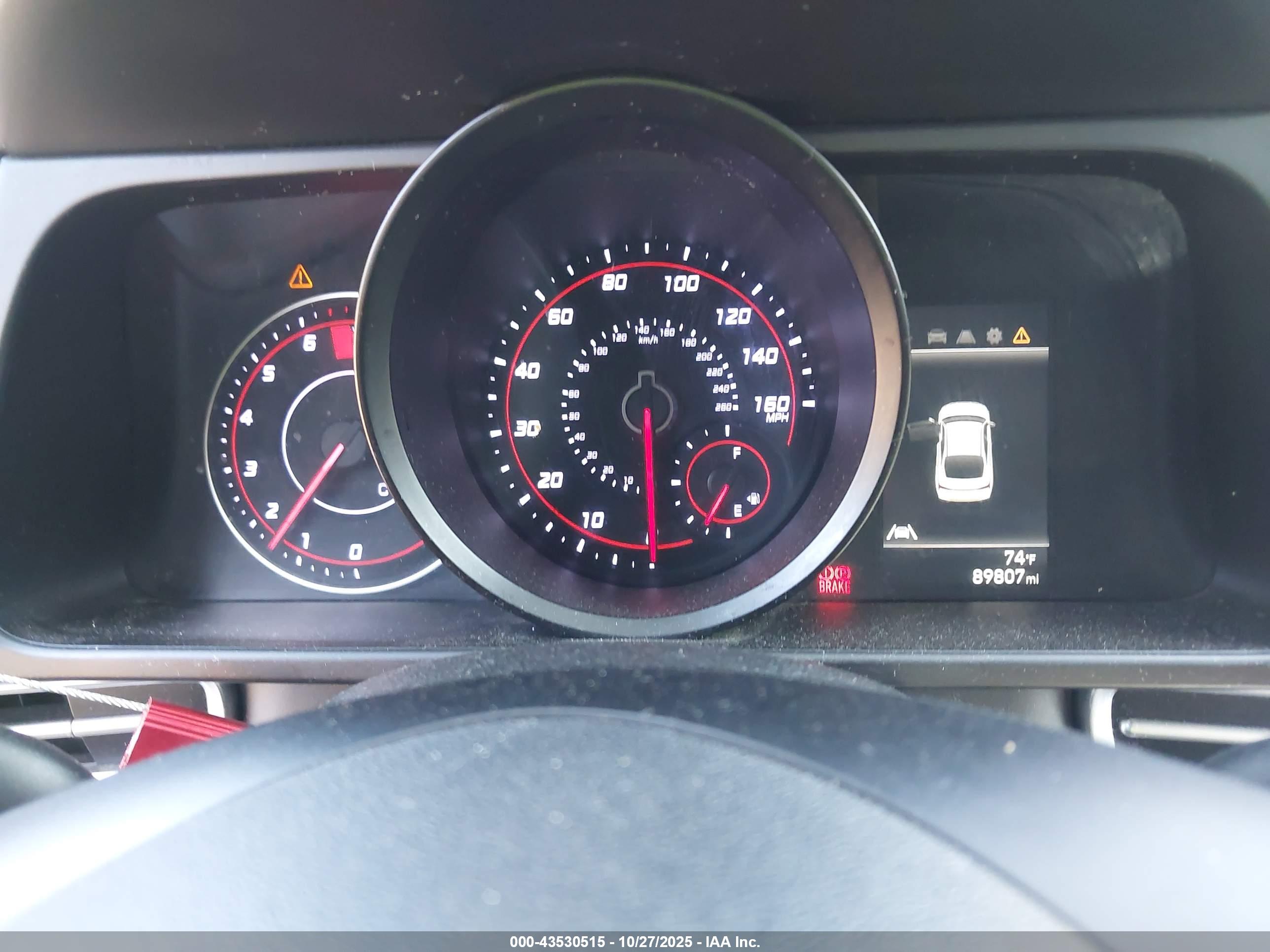HYUNDAI ELANTRA image 7