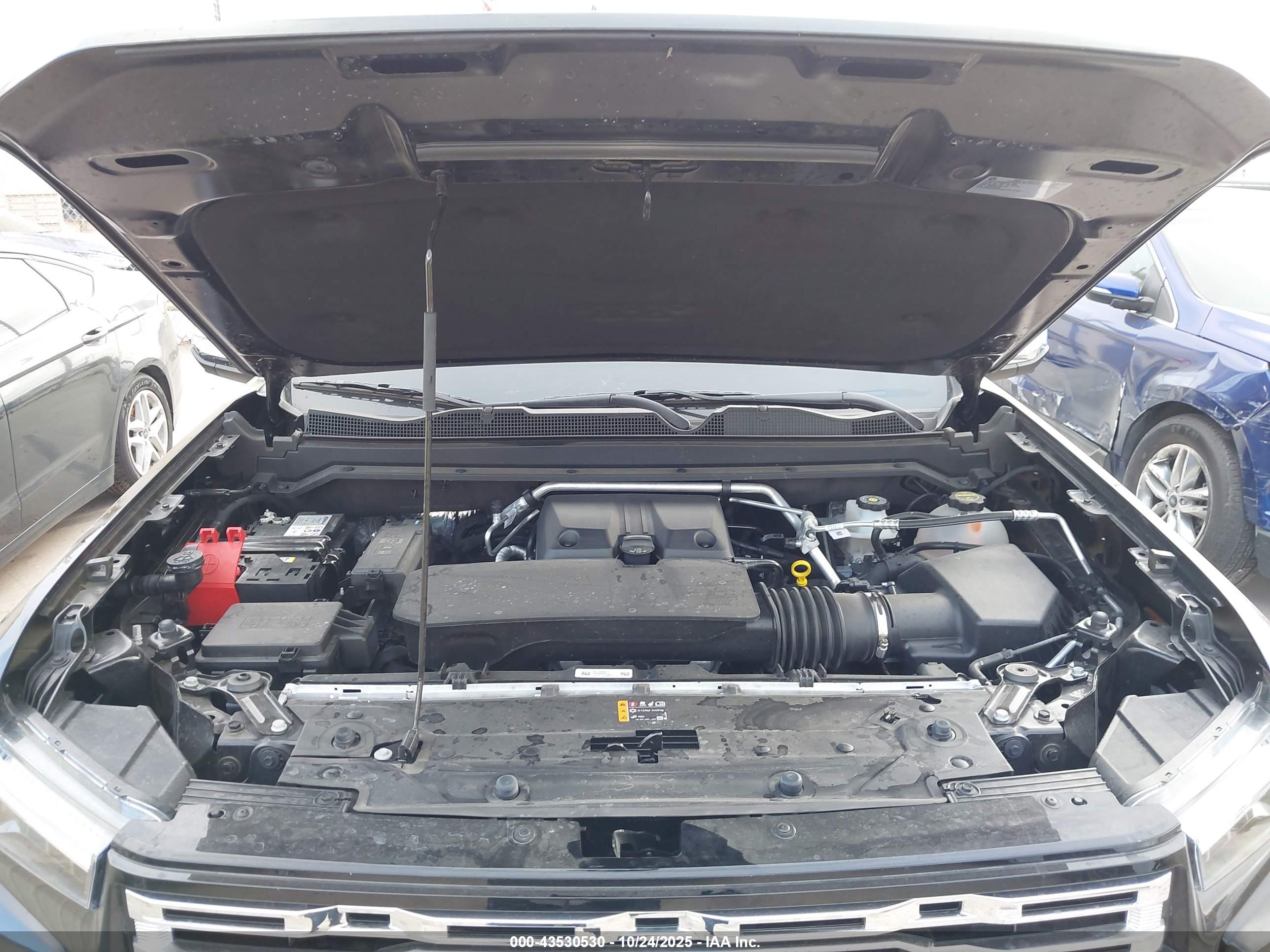 GMC CANYON image 10