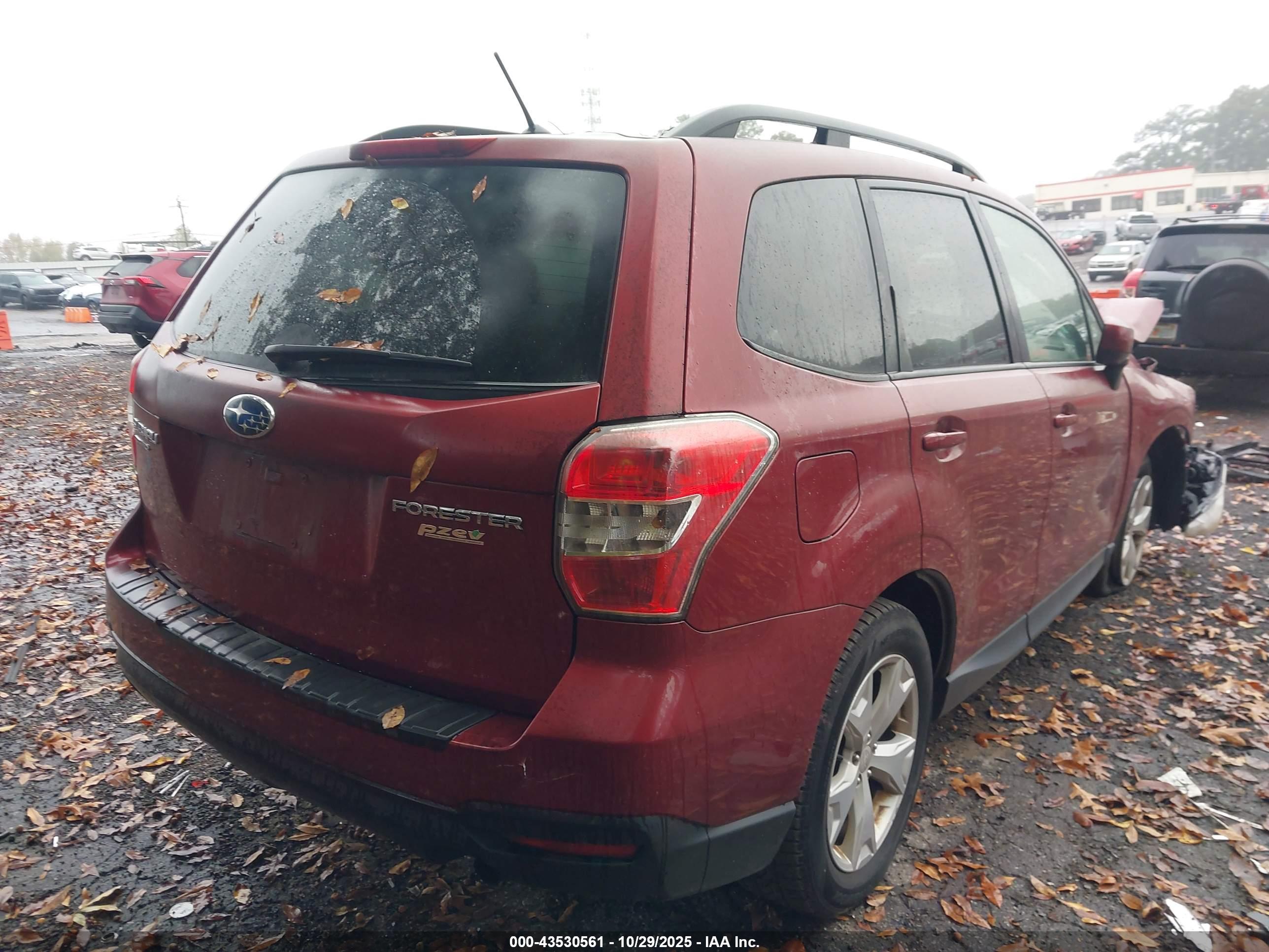 SUBARU FORESTER image 4