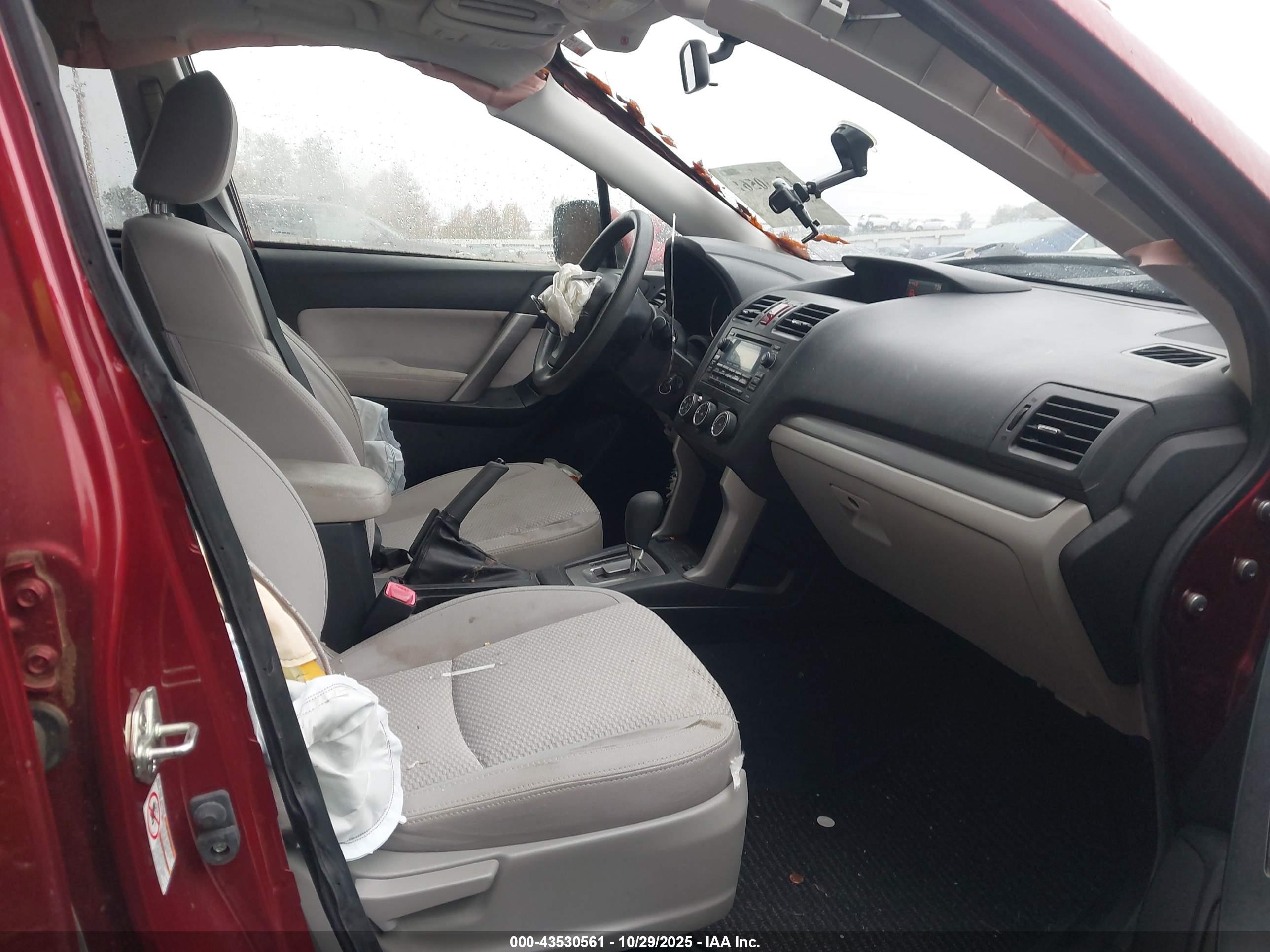 SUBARU FORESTER image 5