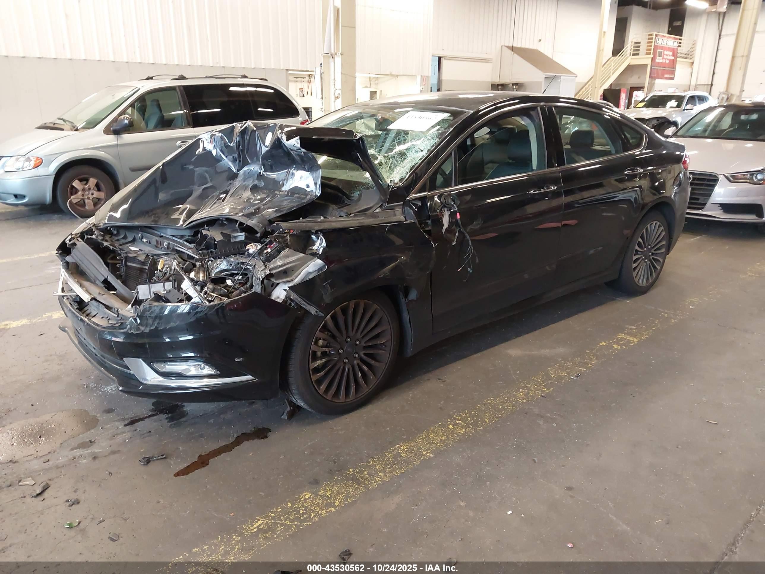FORD FUSION image 2
