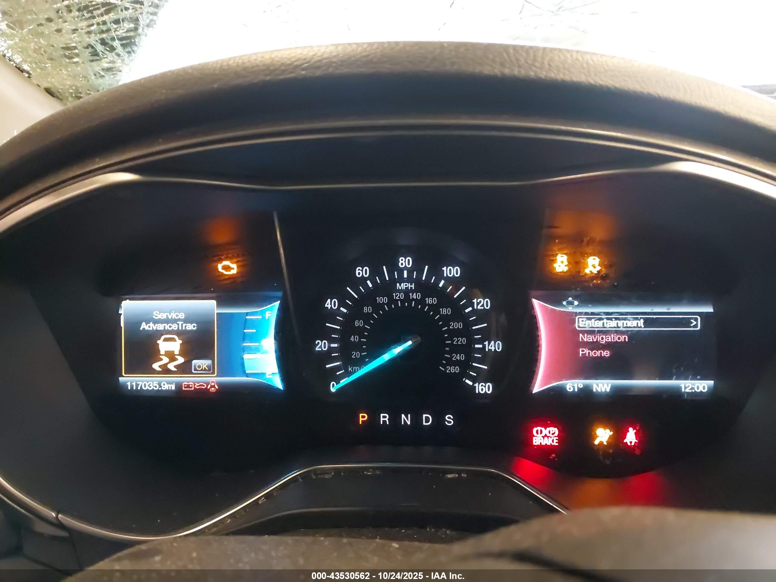 FORD FUSION image 7