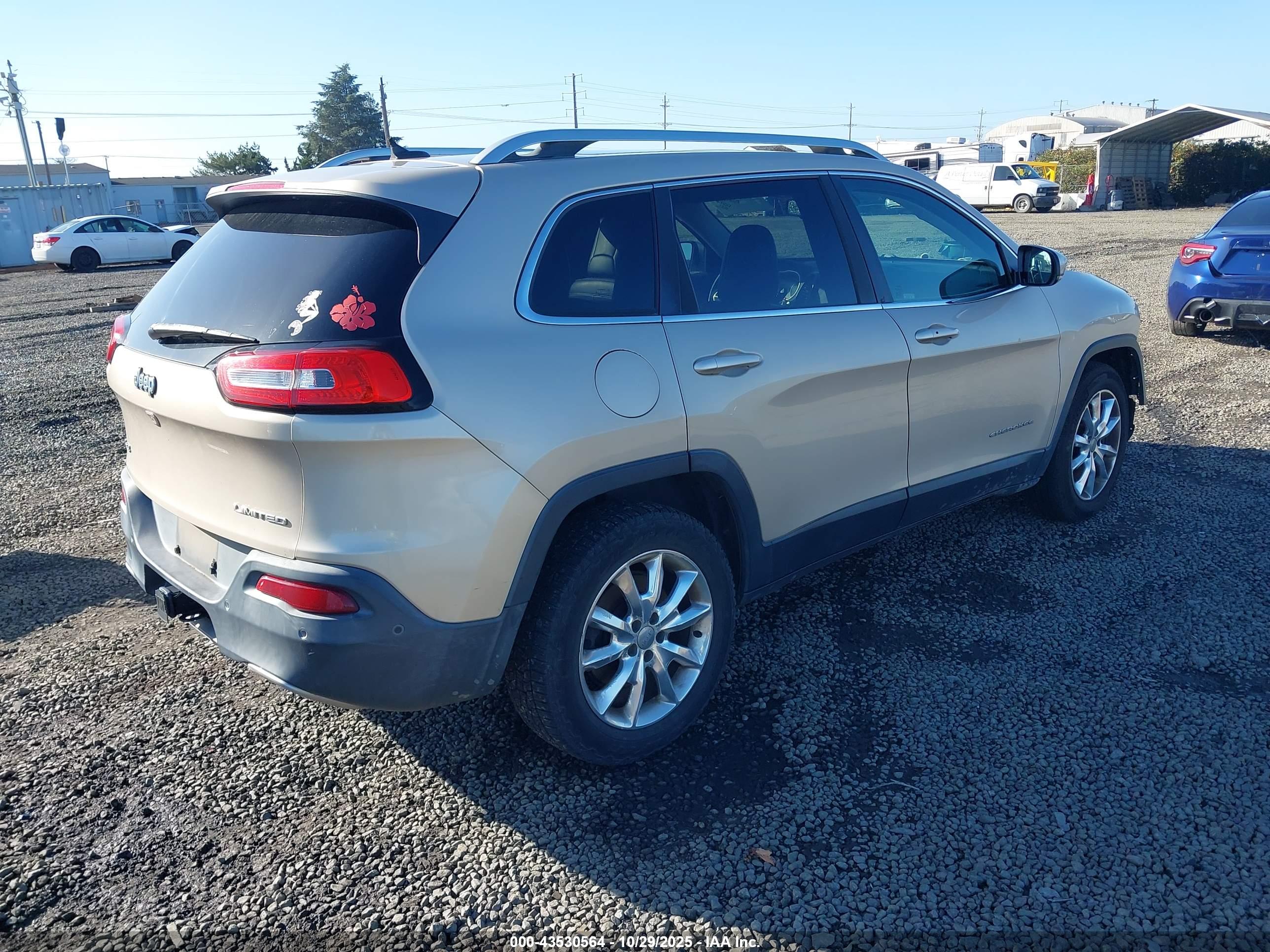 JEEP CHEROKEE image 4
