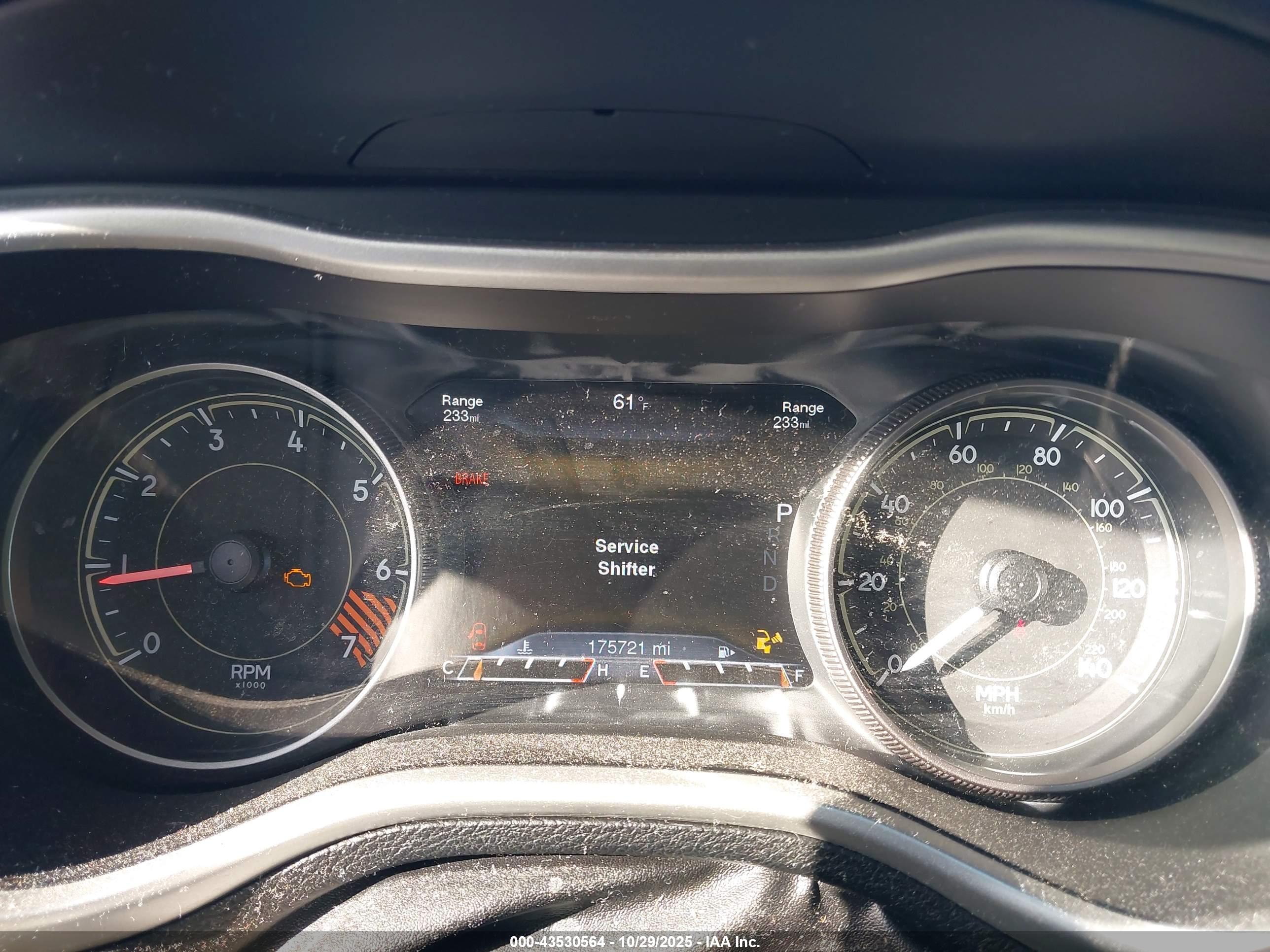 JEEP CHEROKEE image 7
