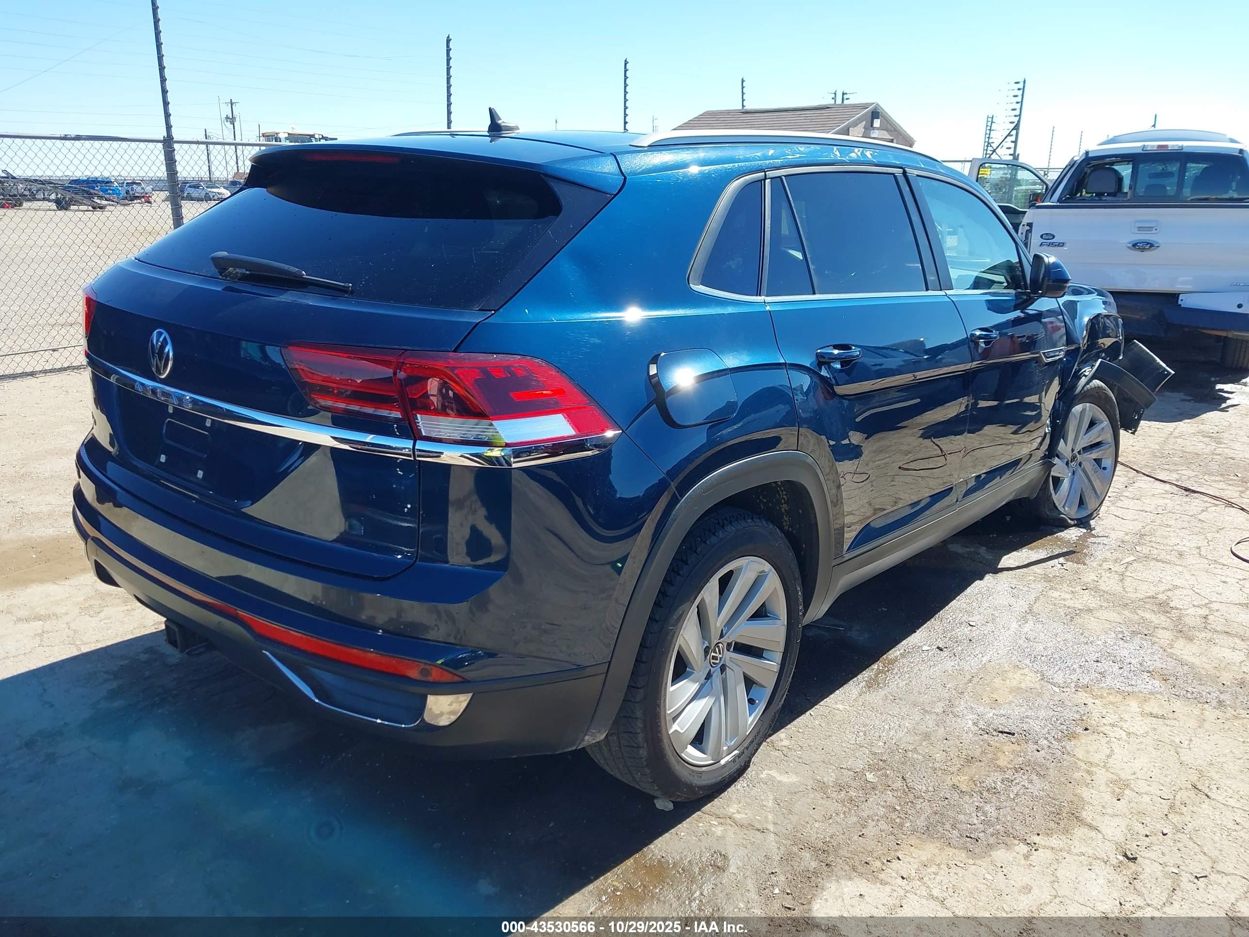 VOLKSWAGEN ATLAS image 4