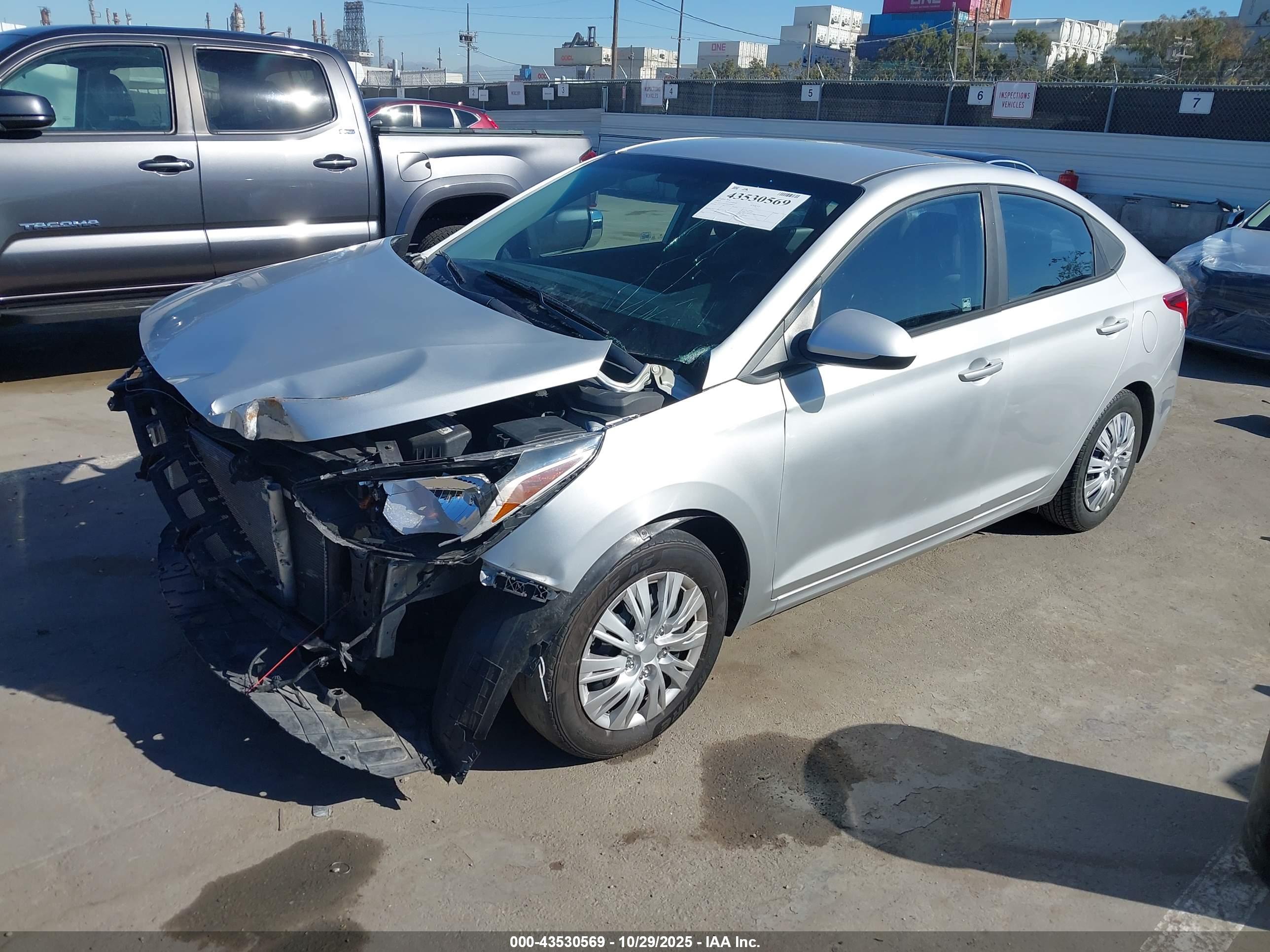 HYUNDAI ACCENT image 2