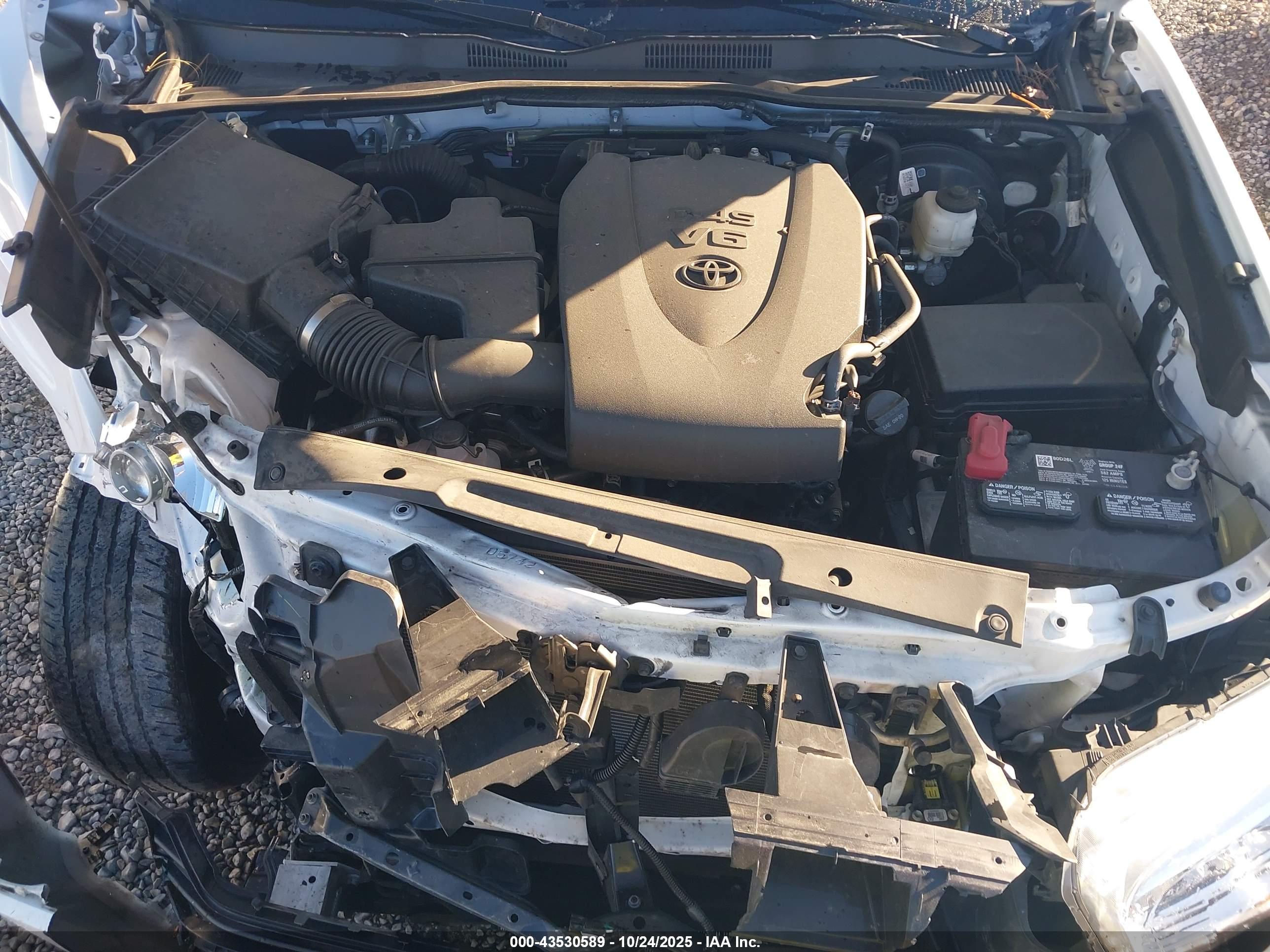 TOYOTA TACOMA image 10