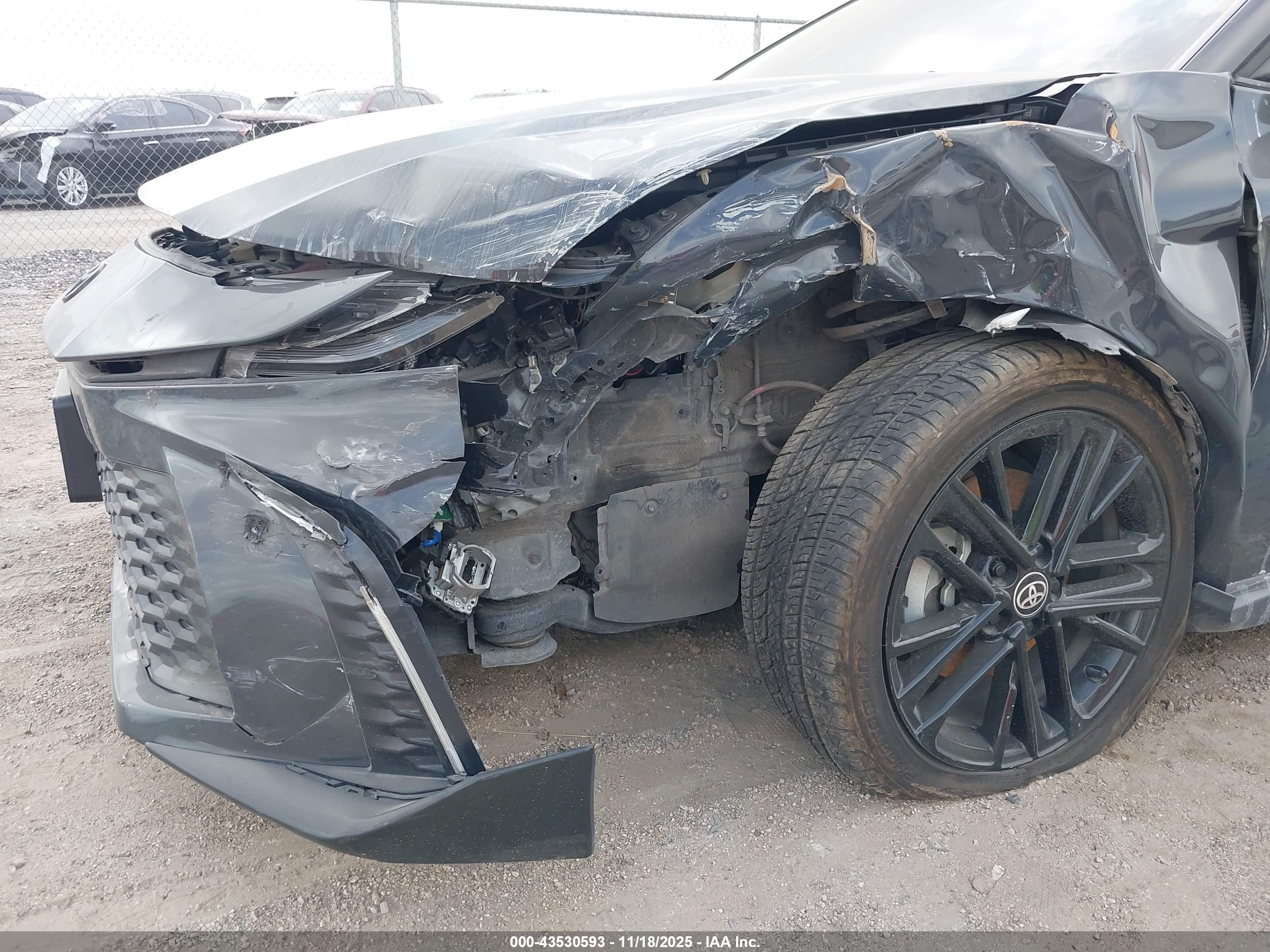 TOYOTA CAMRY image 6