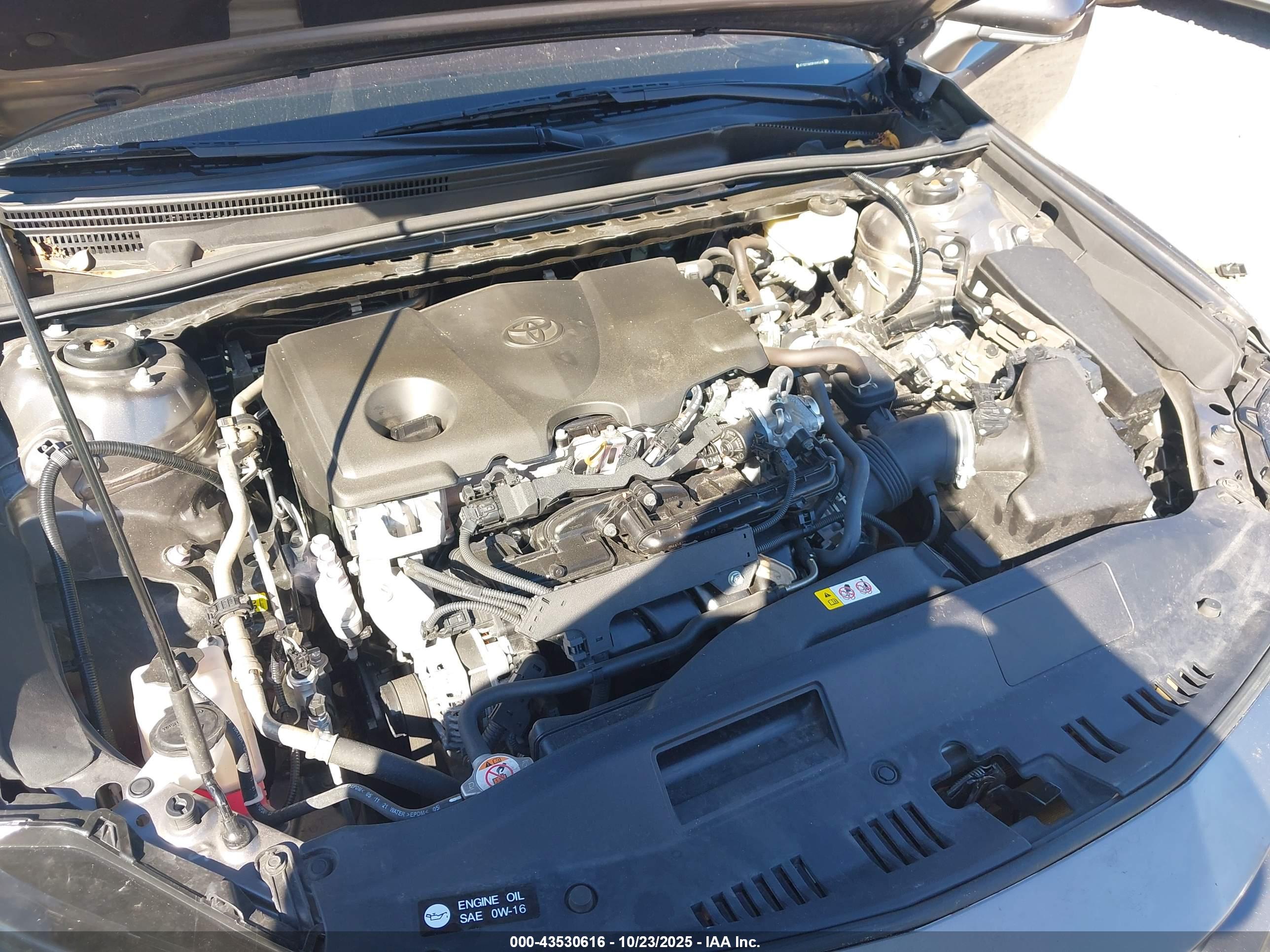 TOYOTA CAMRY image 10