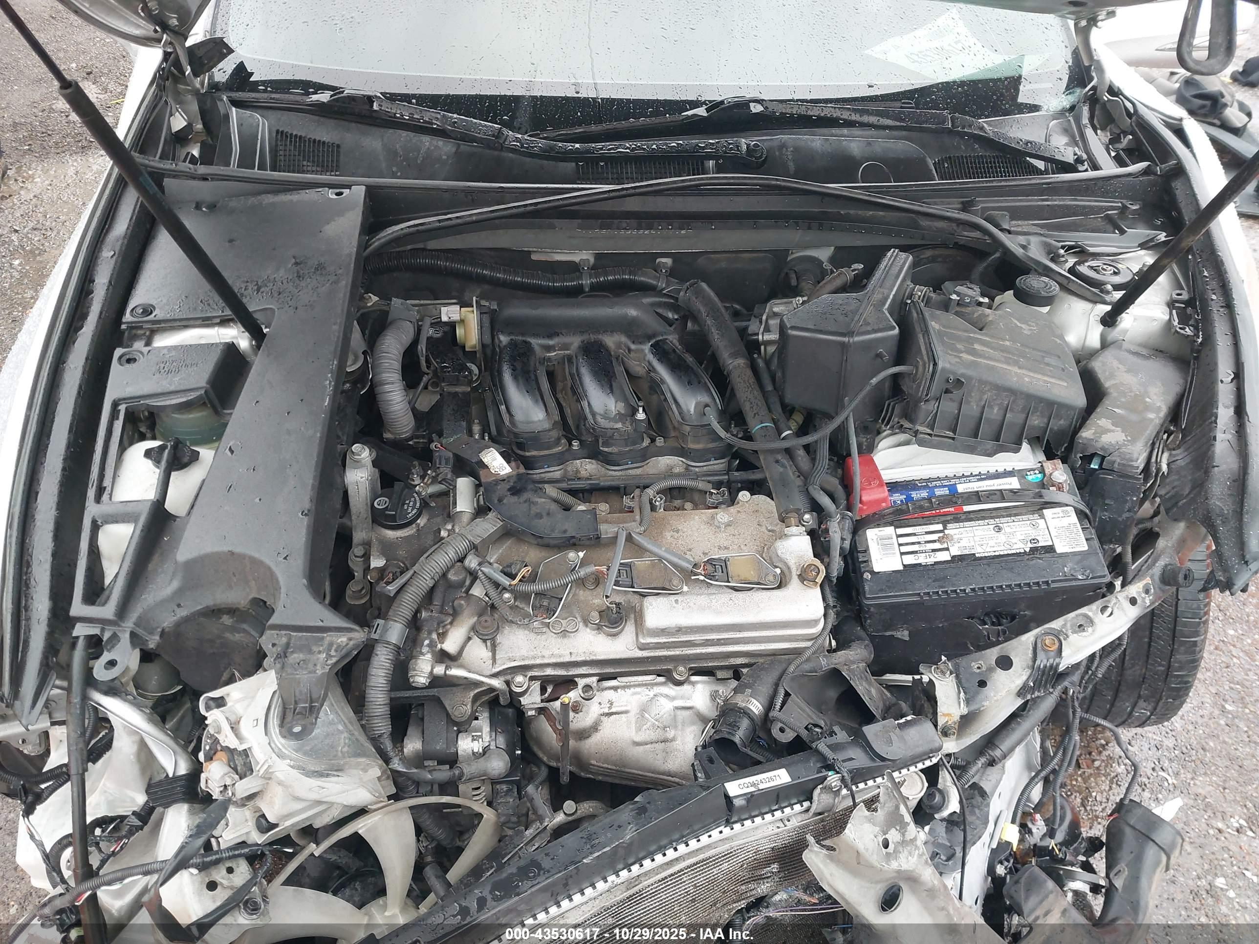 LEXUS ES image 10