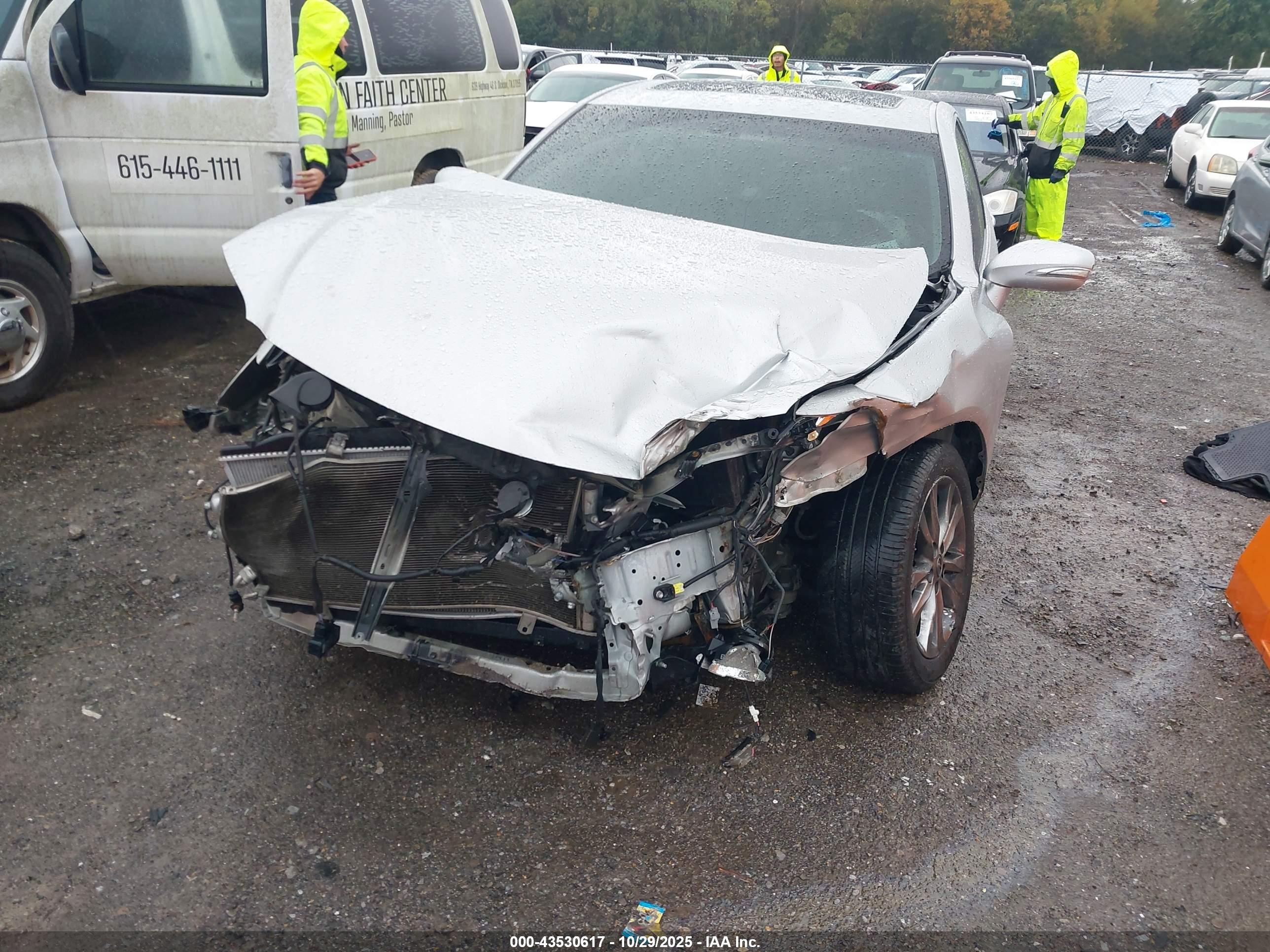 LEXUS ES image 6