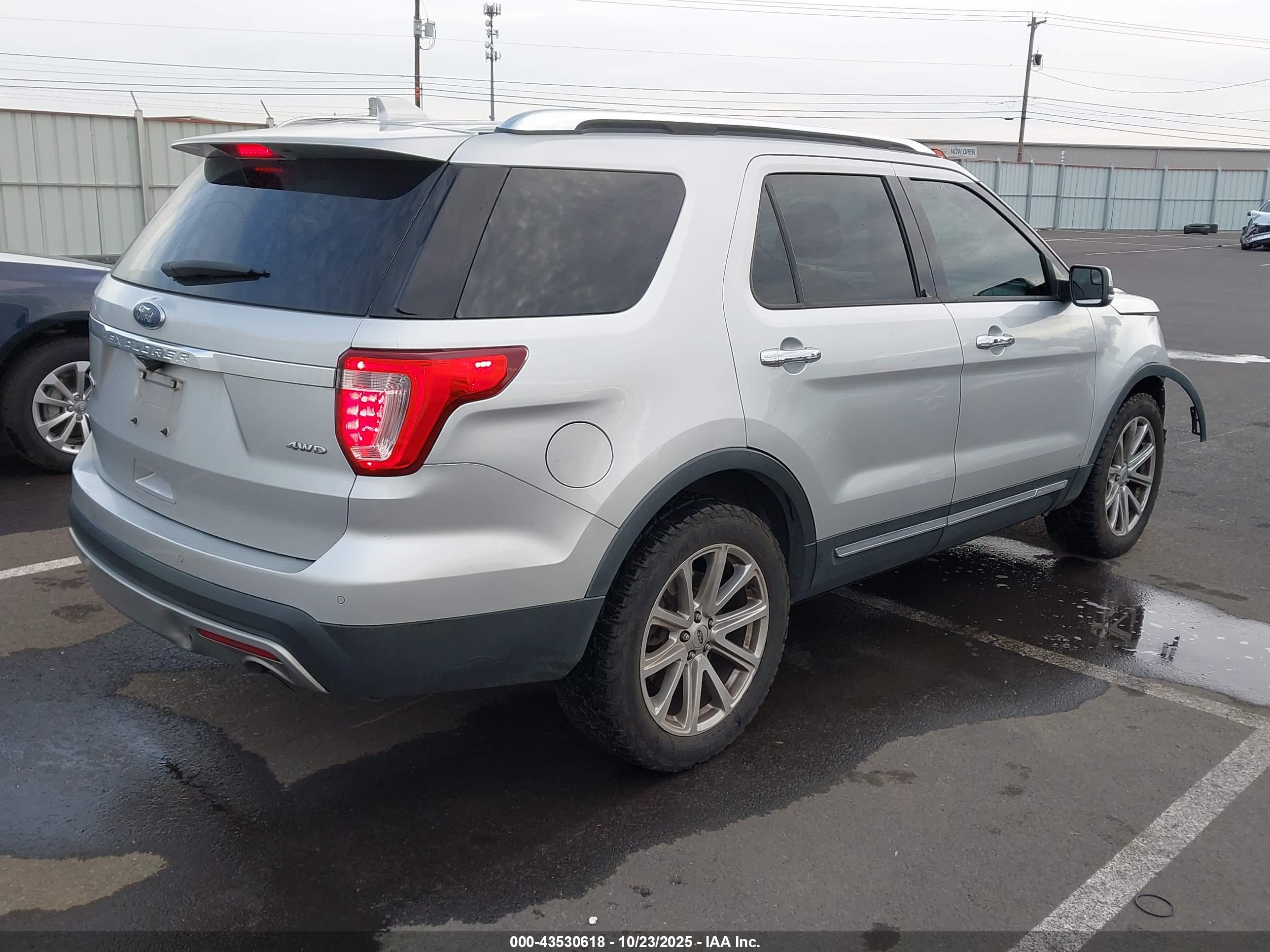 FORD EXPLORER image 4