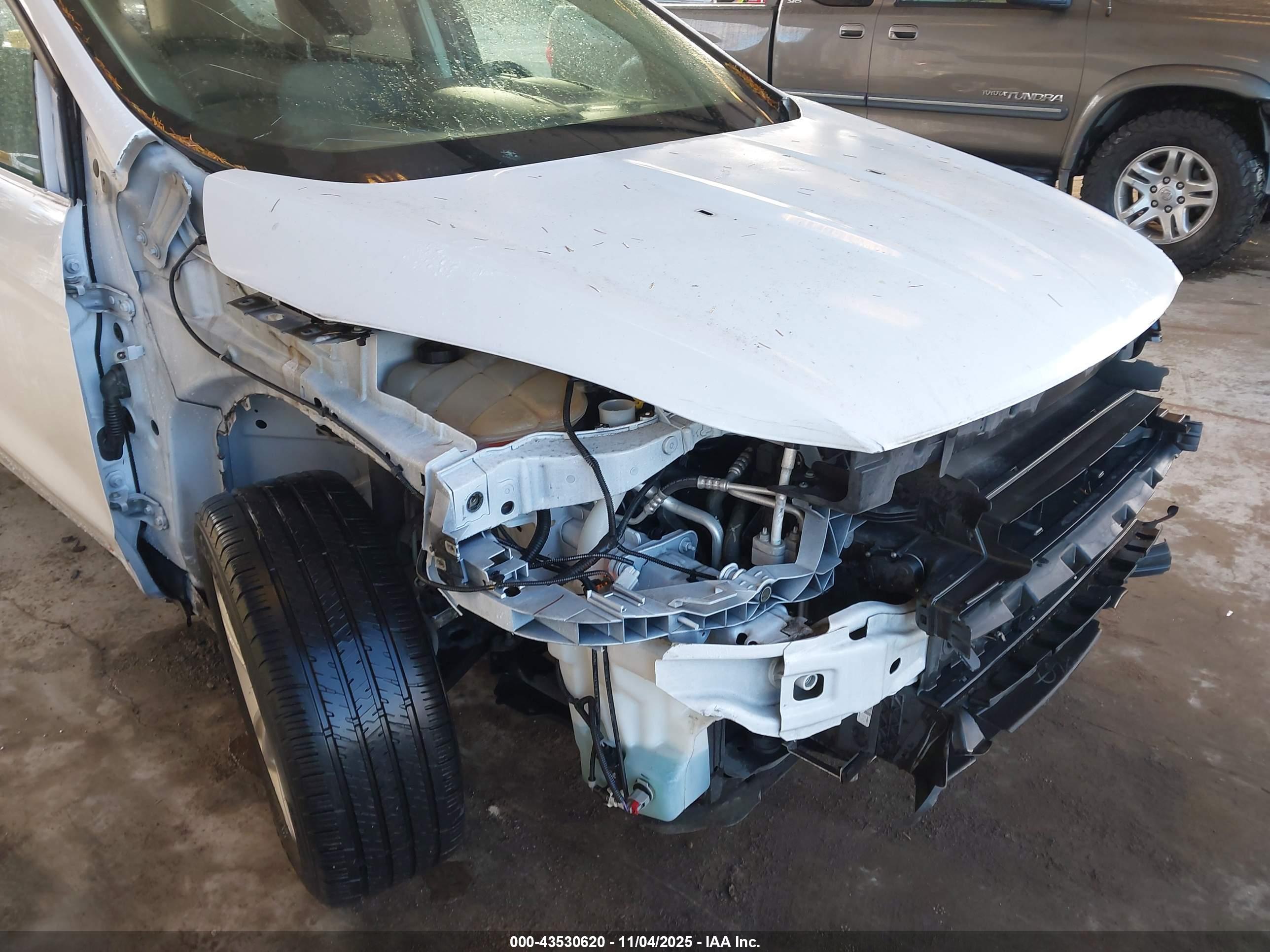 FORD ESCAPE image 6