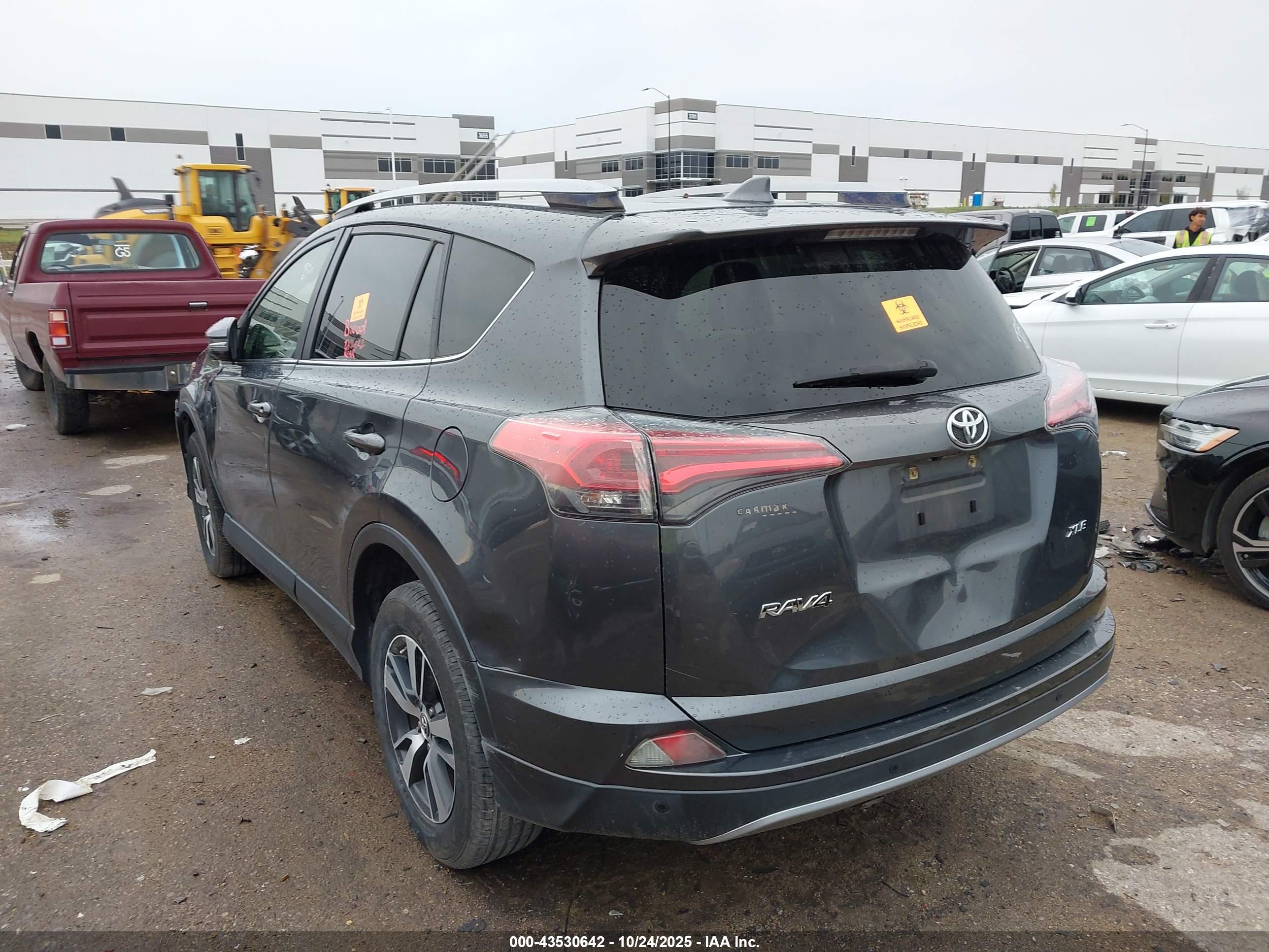 TOYOTA RAV4 image 3