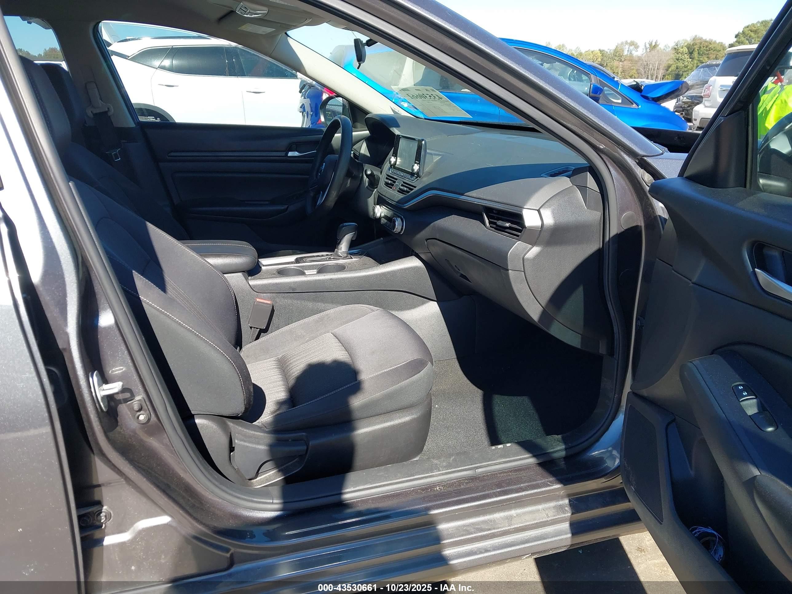NISSAN ALTIMA image 5