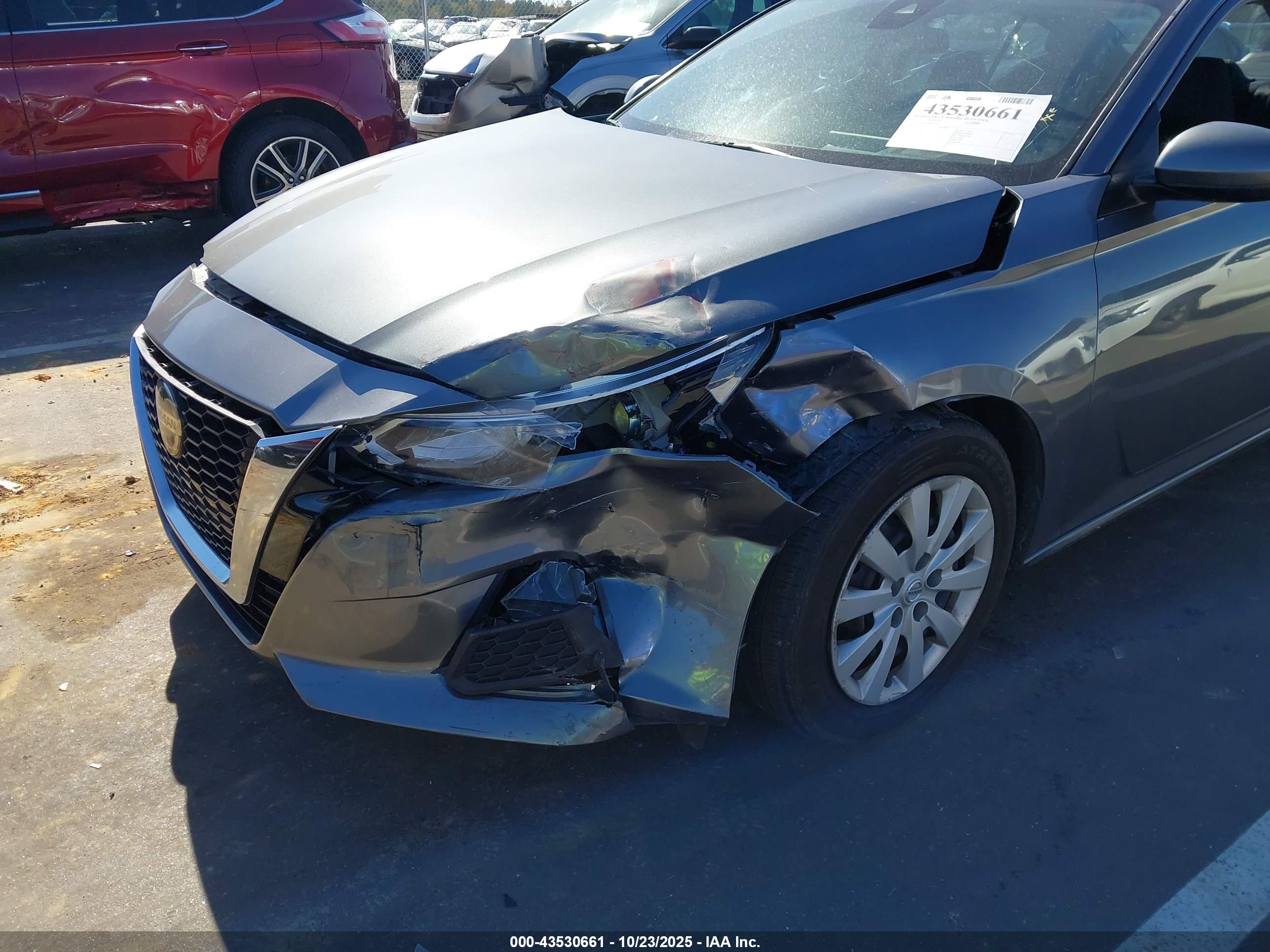 NISSAN ALTIMA image 6