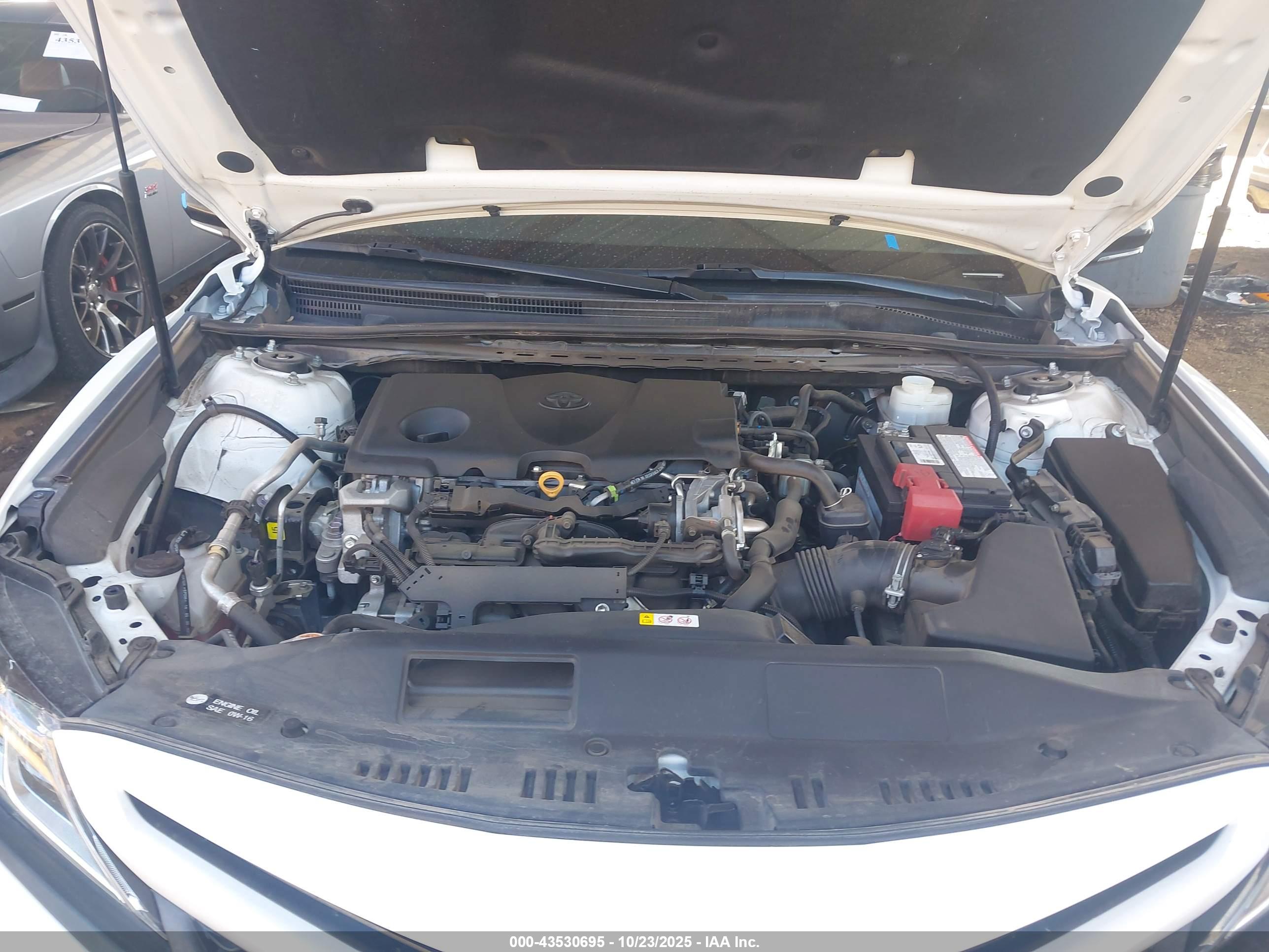 TOYOTA CAMRY image 10