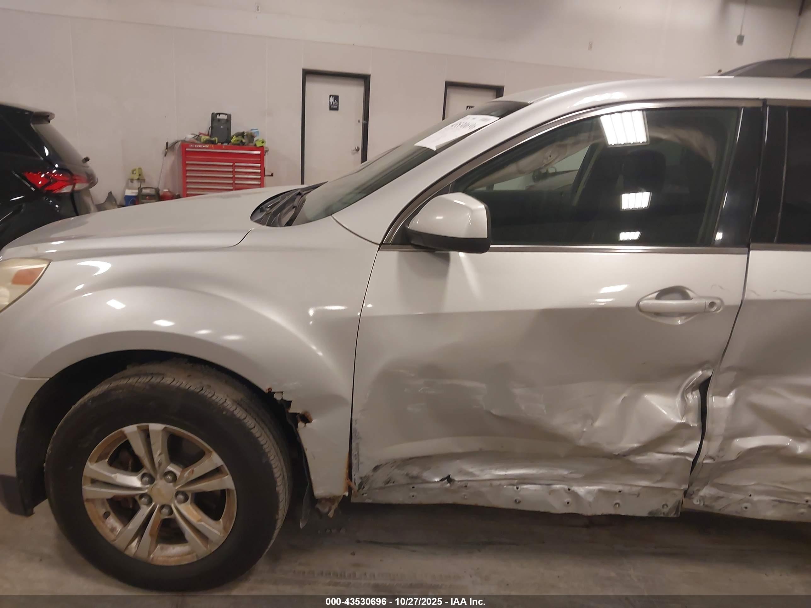 CHEVROLET EQUINOX image 6