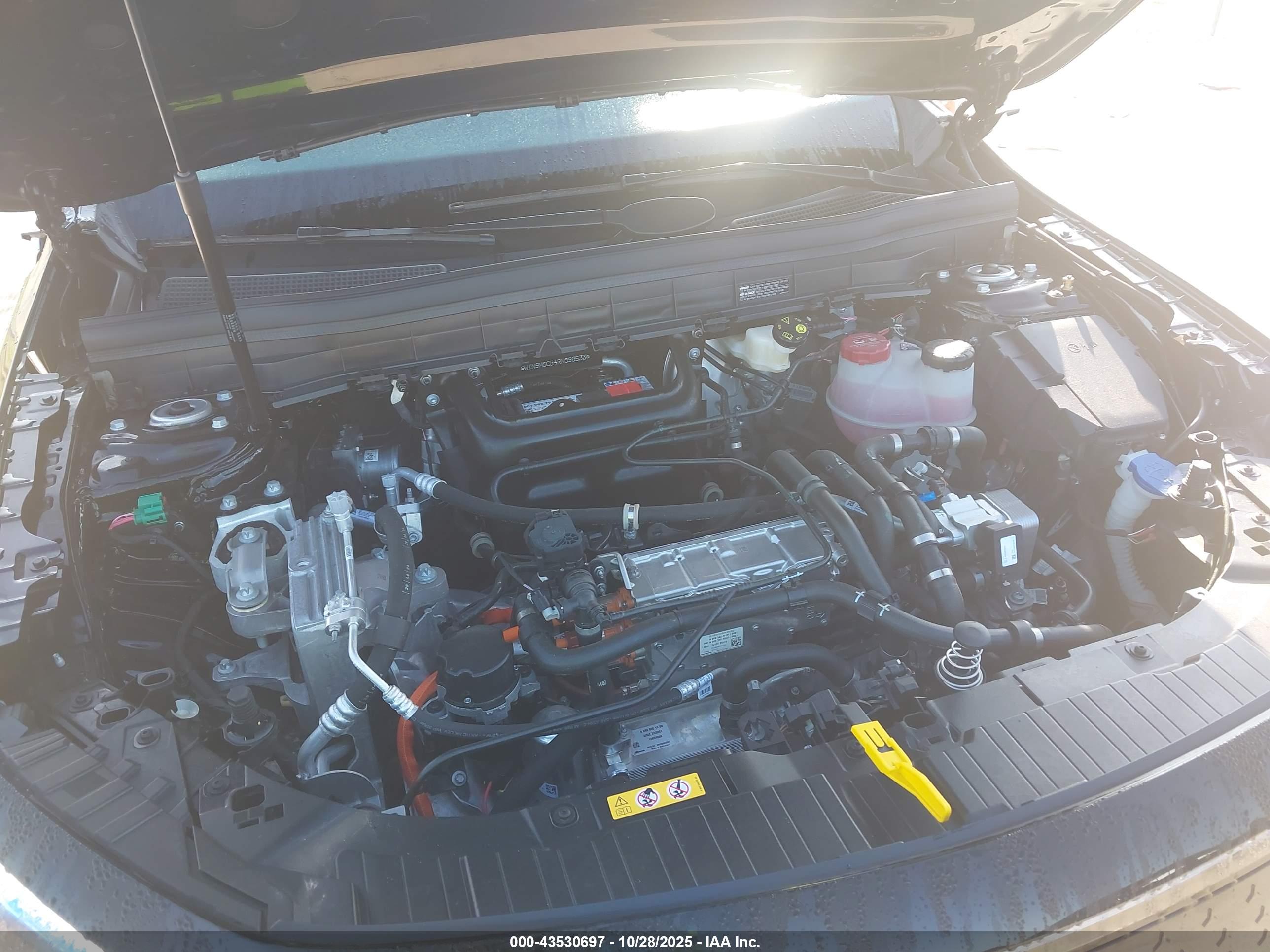 MERCEDES-BENZ EQB image 10