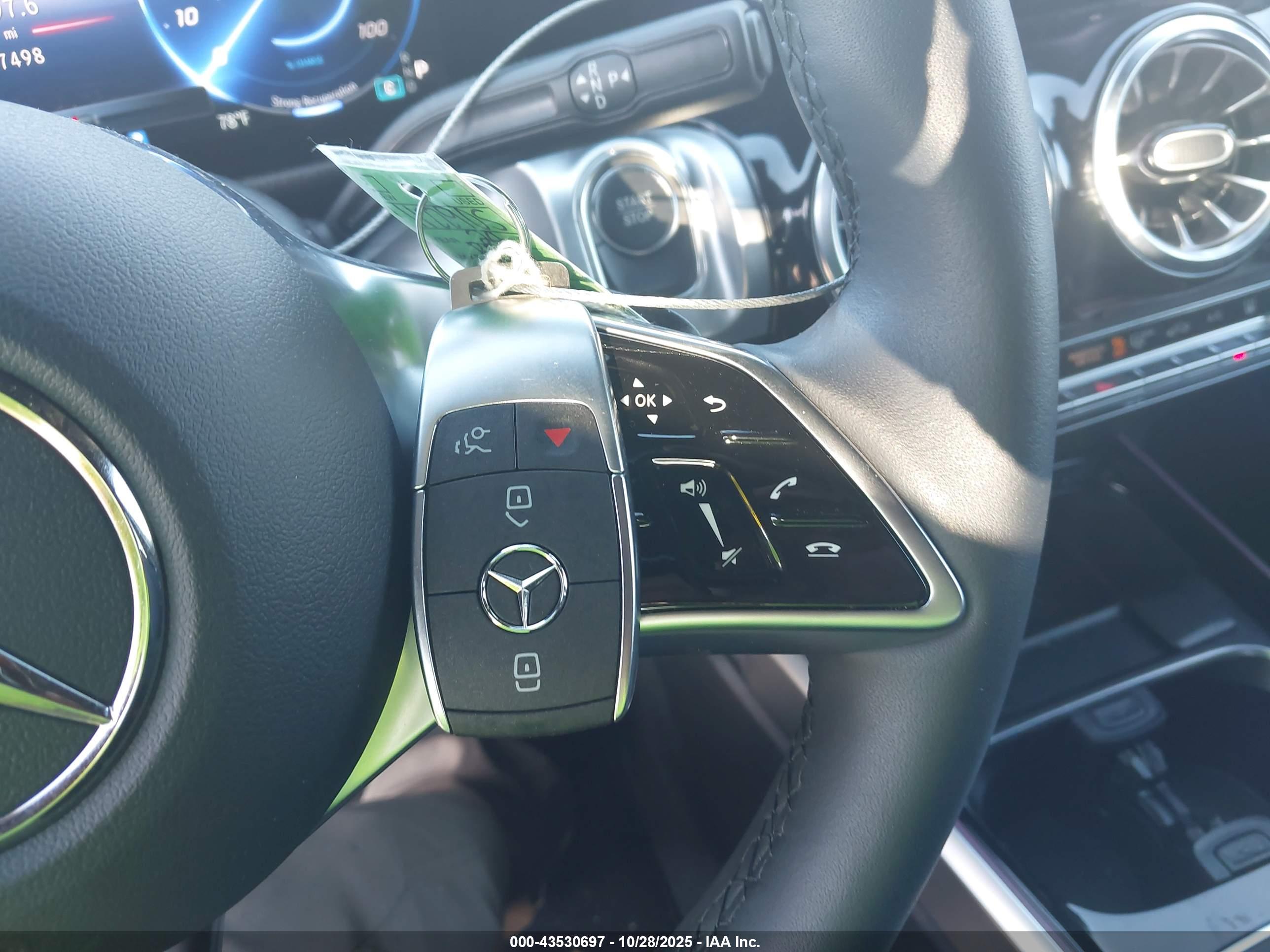 MERCEDES-BENZ EQB image 11