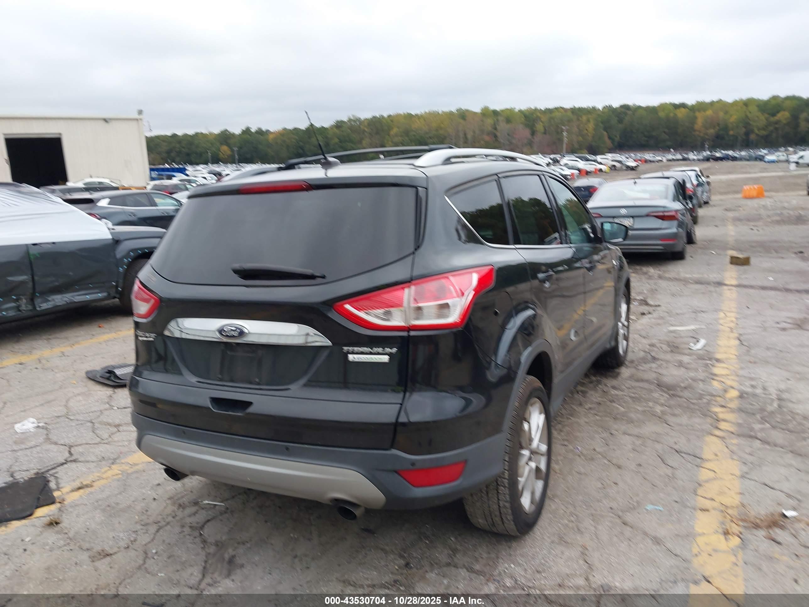 FORD ESCAPE image 4