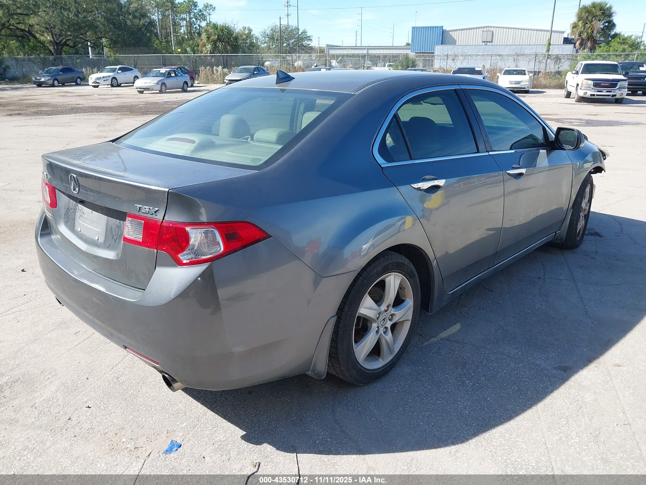 ACURA TSX image 4
