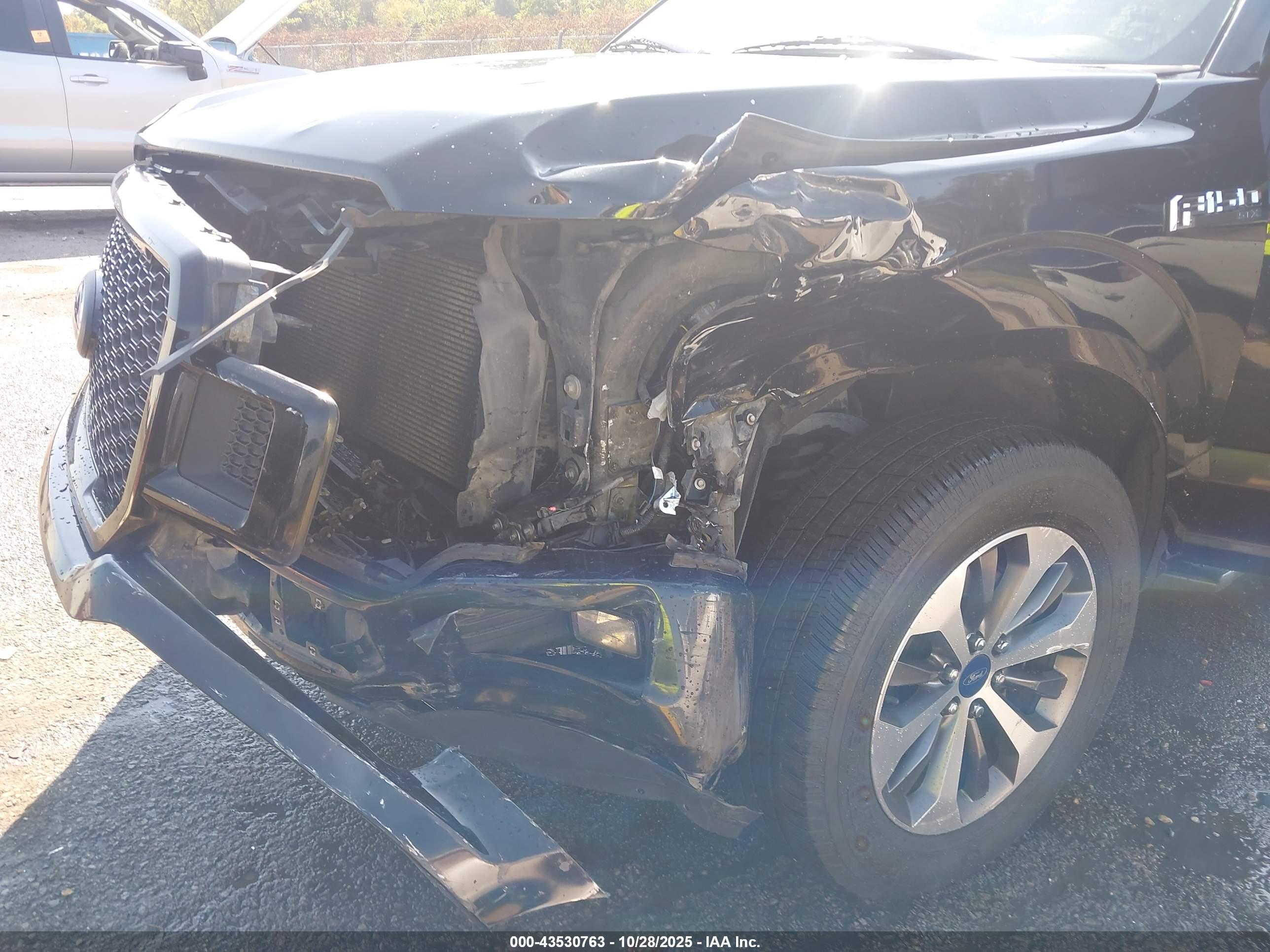 FORD F-150 image 6