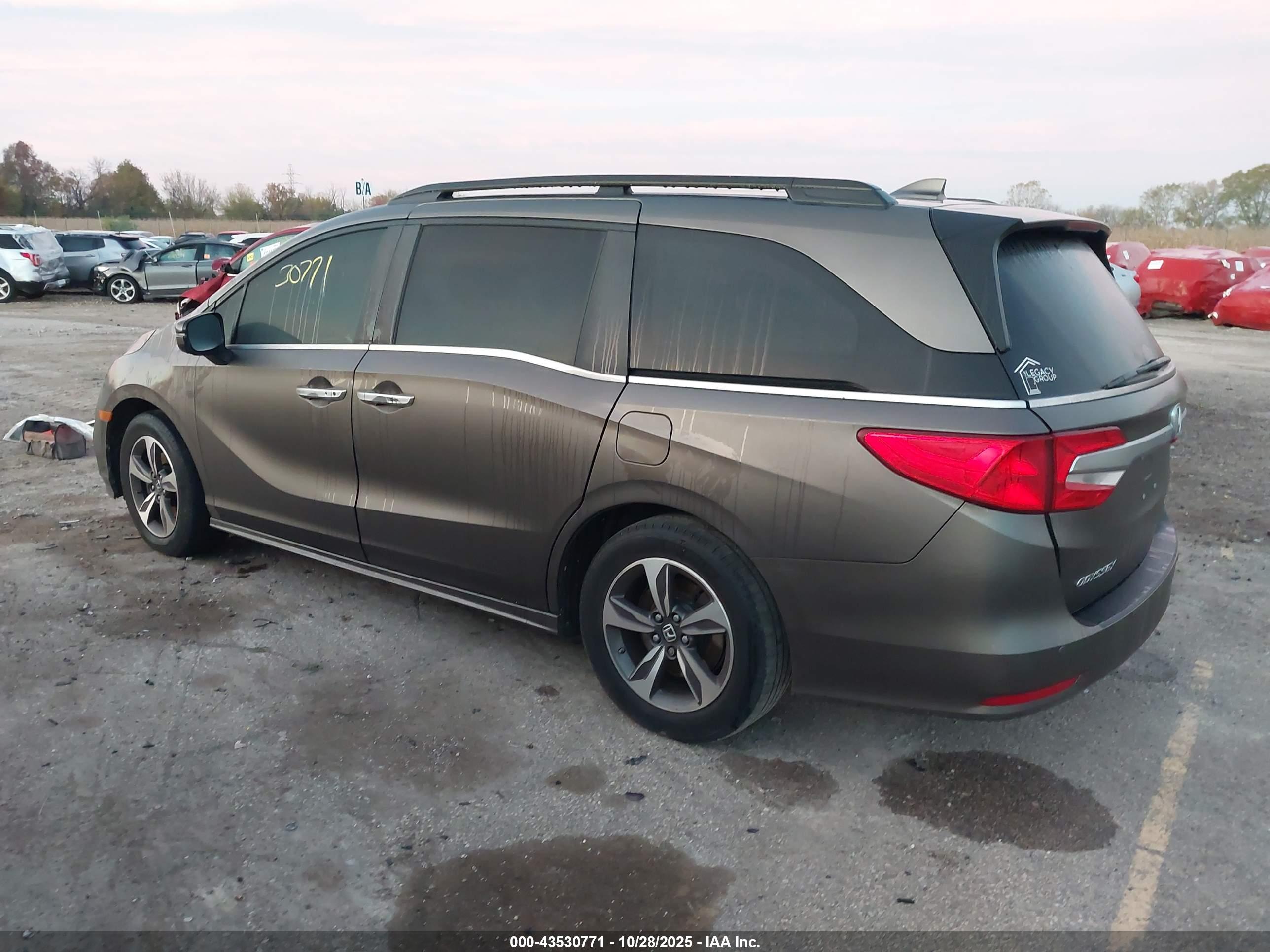 HONDA ODYSSEY image 3