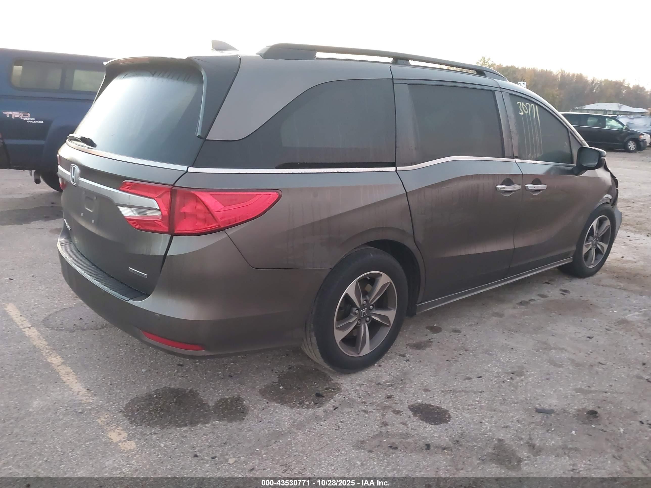 HONDA ODYSSEY image 4