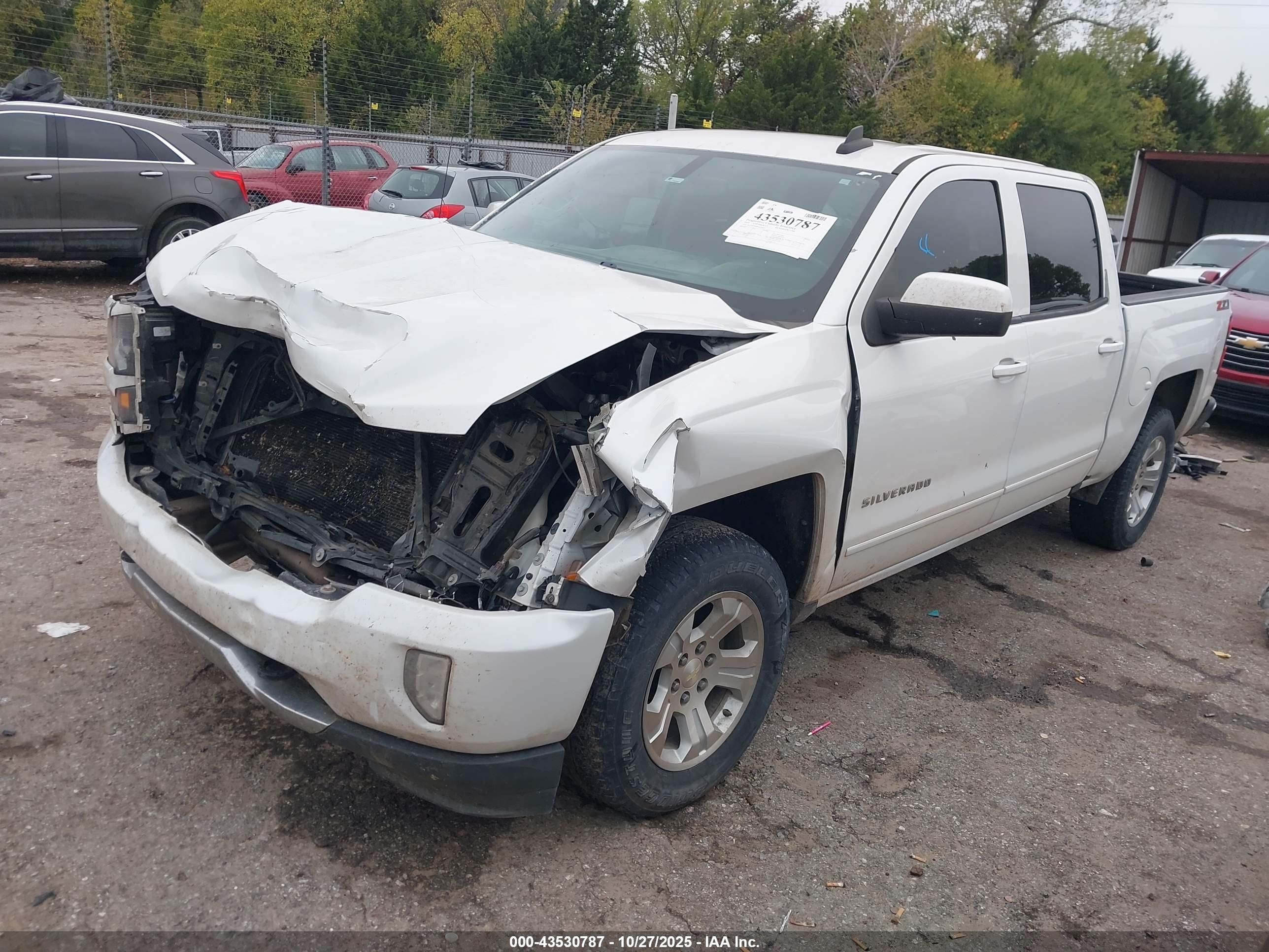 CHEVROLET SILVERADO image 2