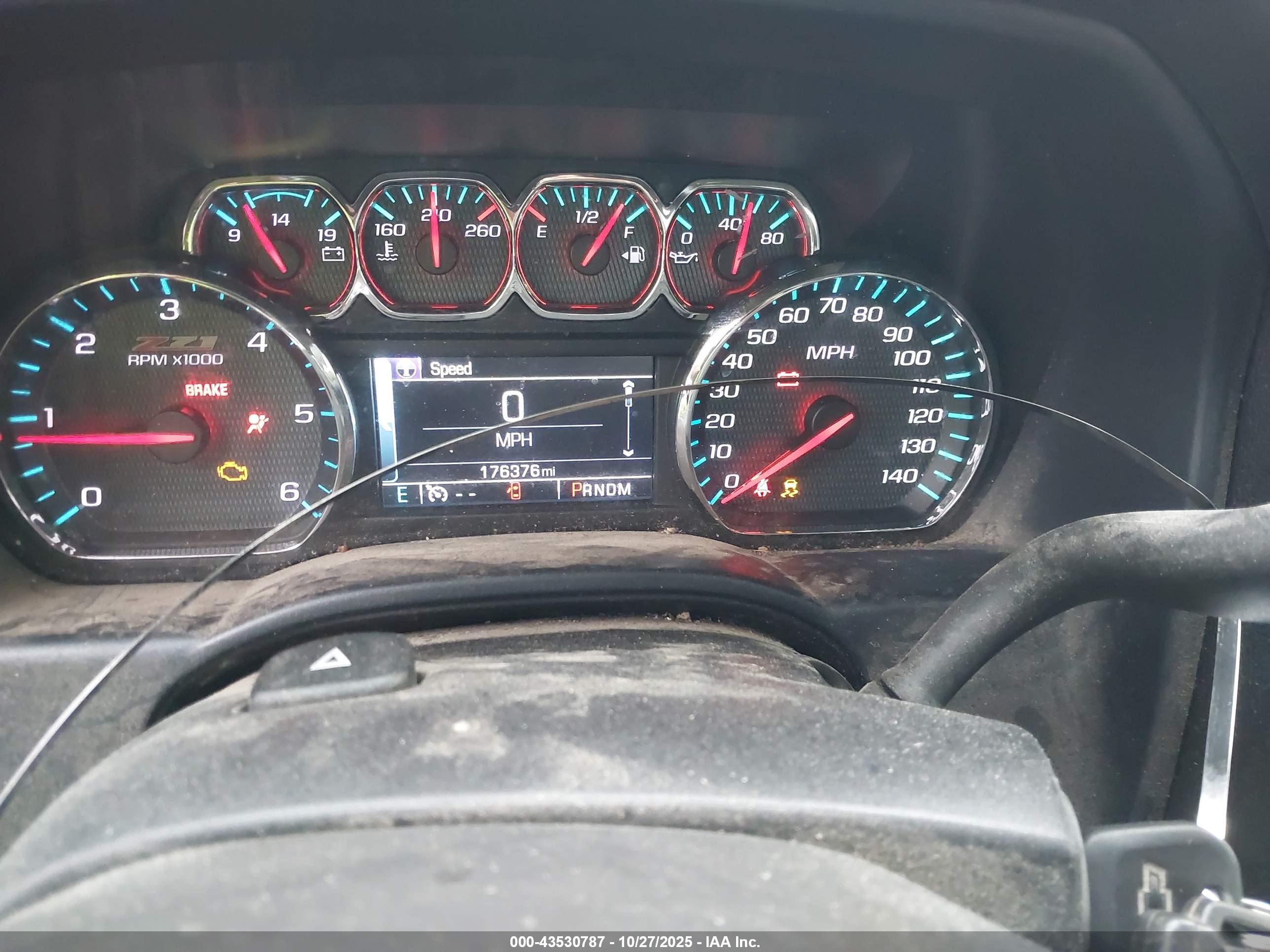CHEVROLET SILVERADO image 7