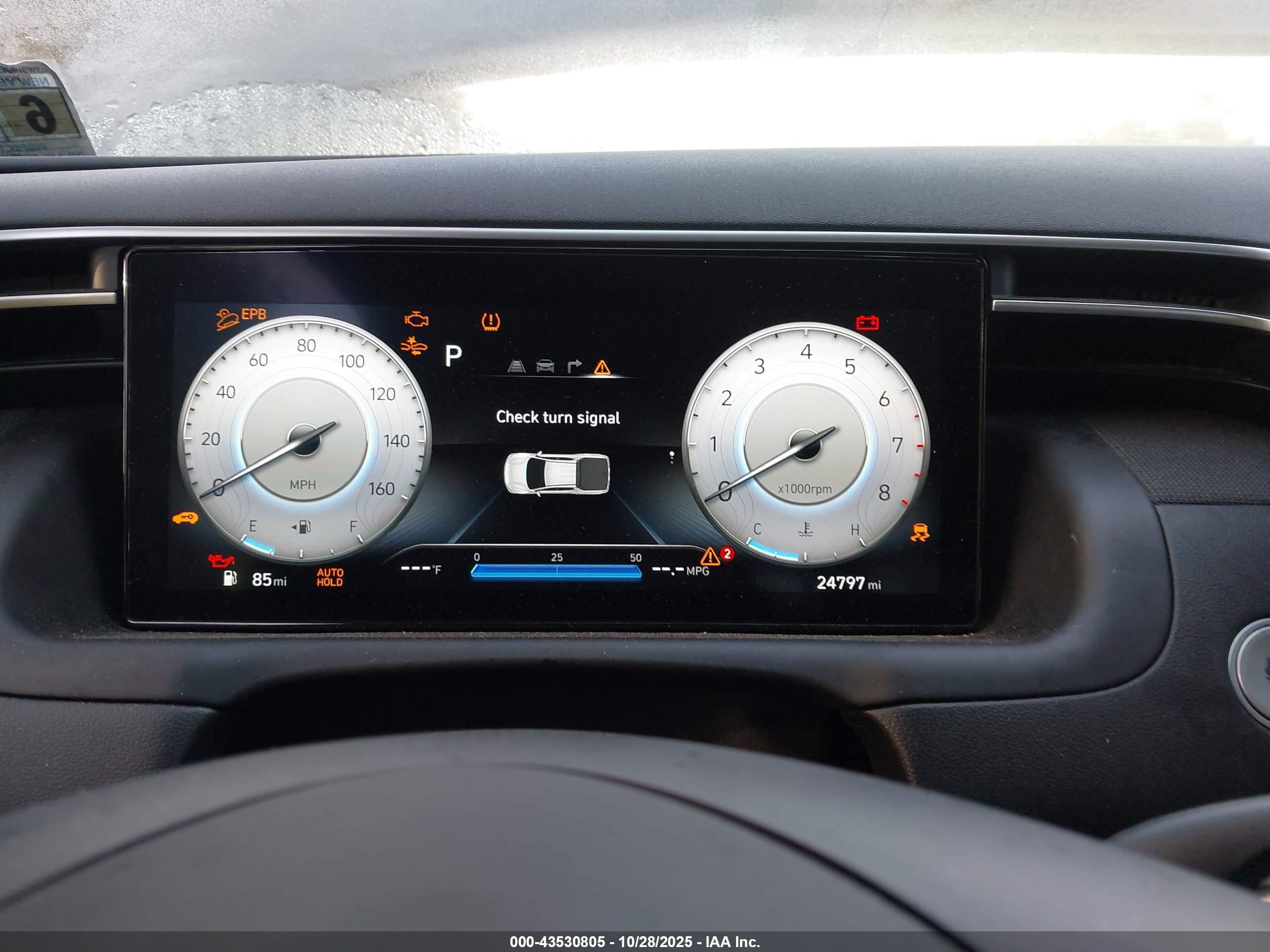 HYUNDAI SANTA image 7