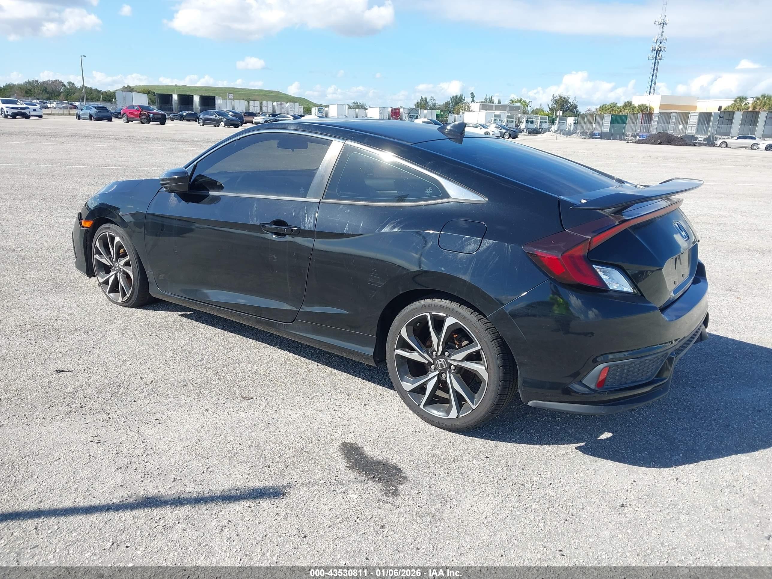 HONDA CIVIC image 3