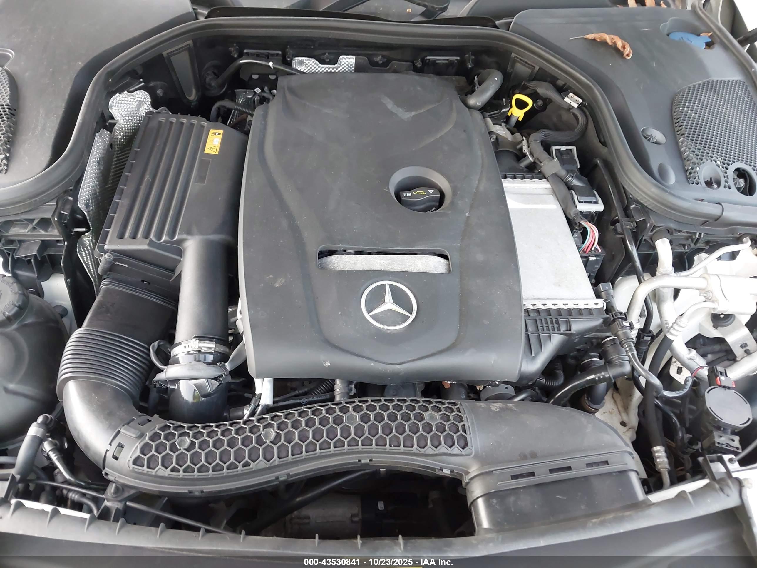 MERCEDES-BENZ E image 10