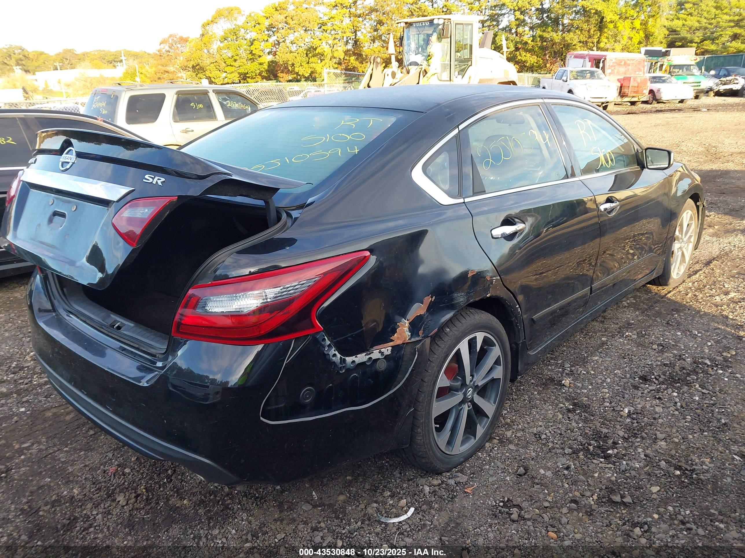 NISSAN ALTIMA image 4