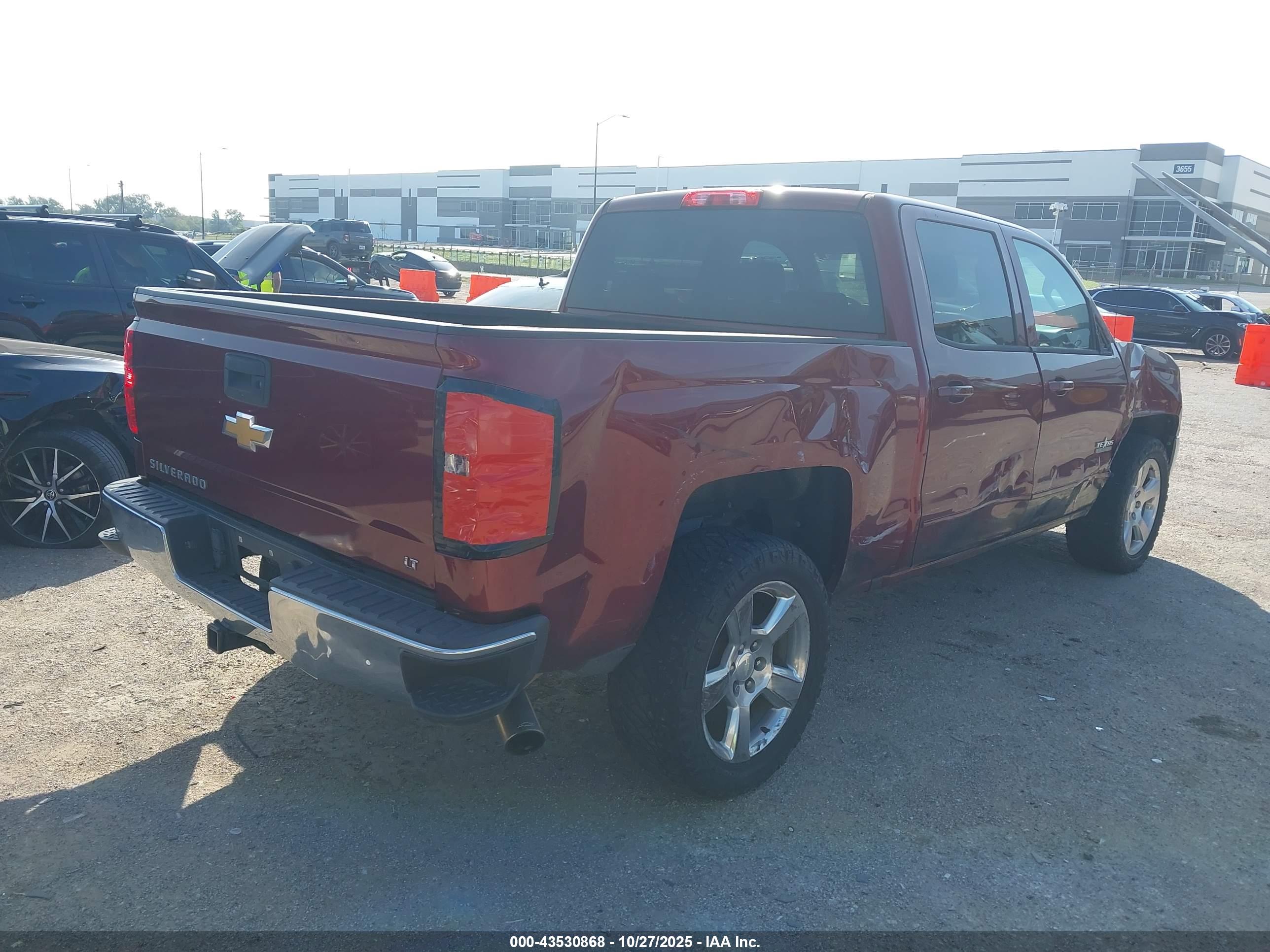 CHEVROLET SILVERADO image 4