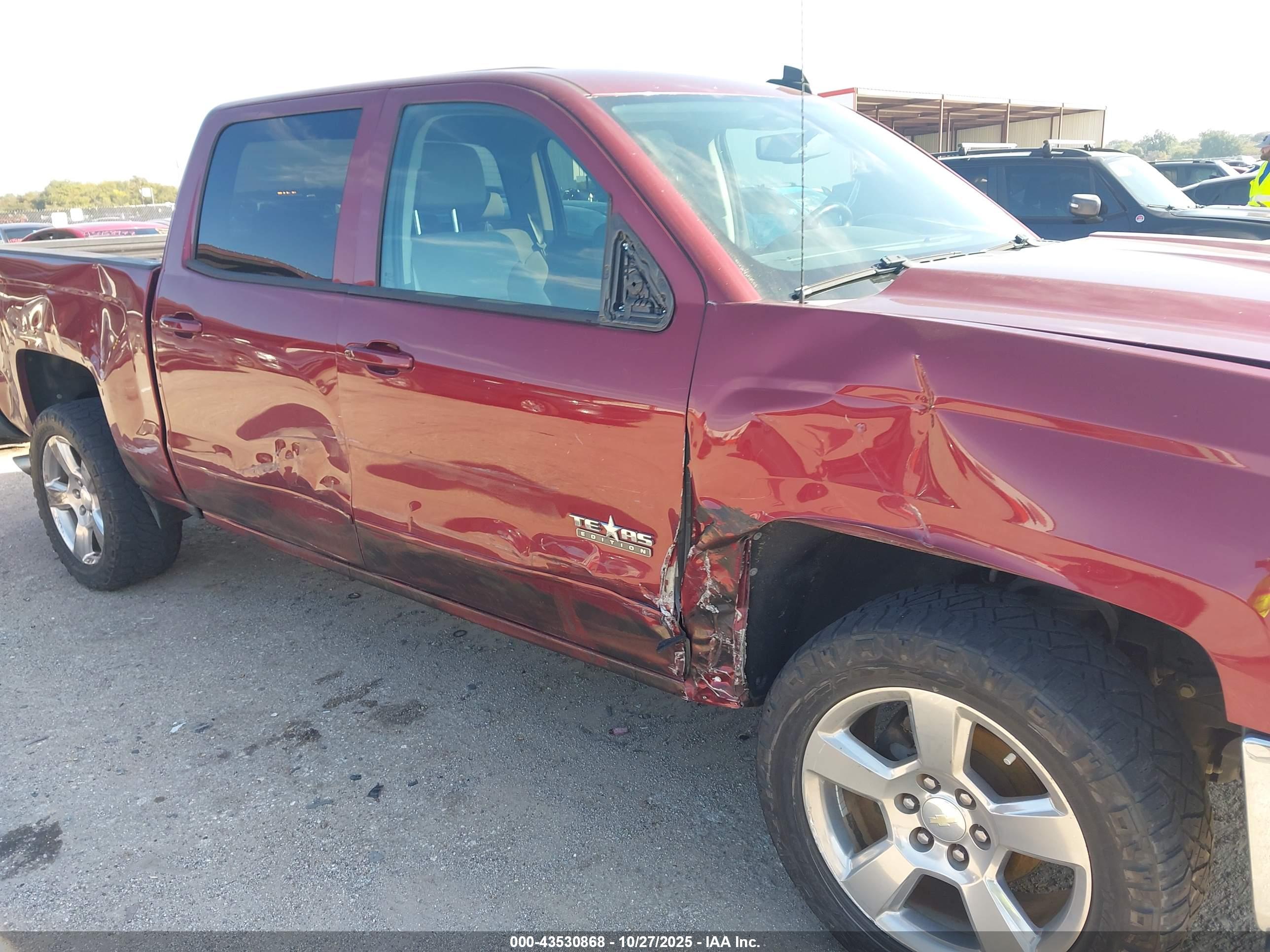 CHEVROLET SILVERADO image 6