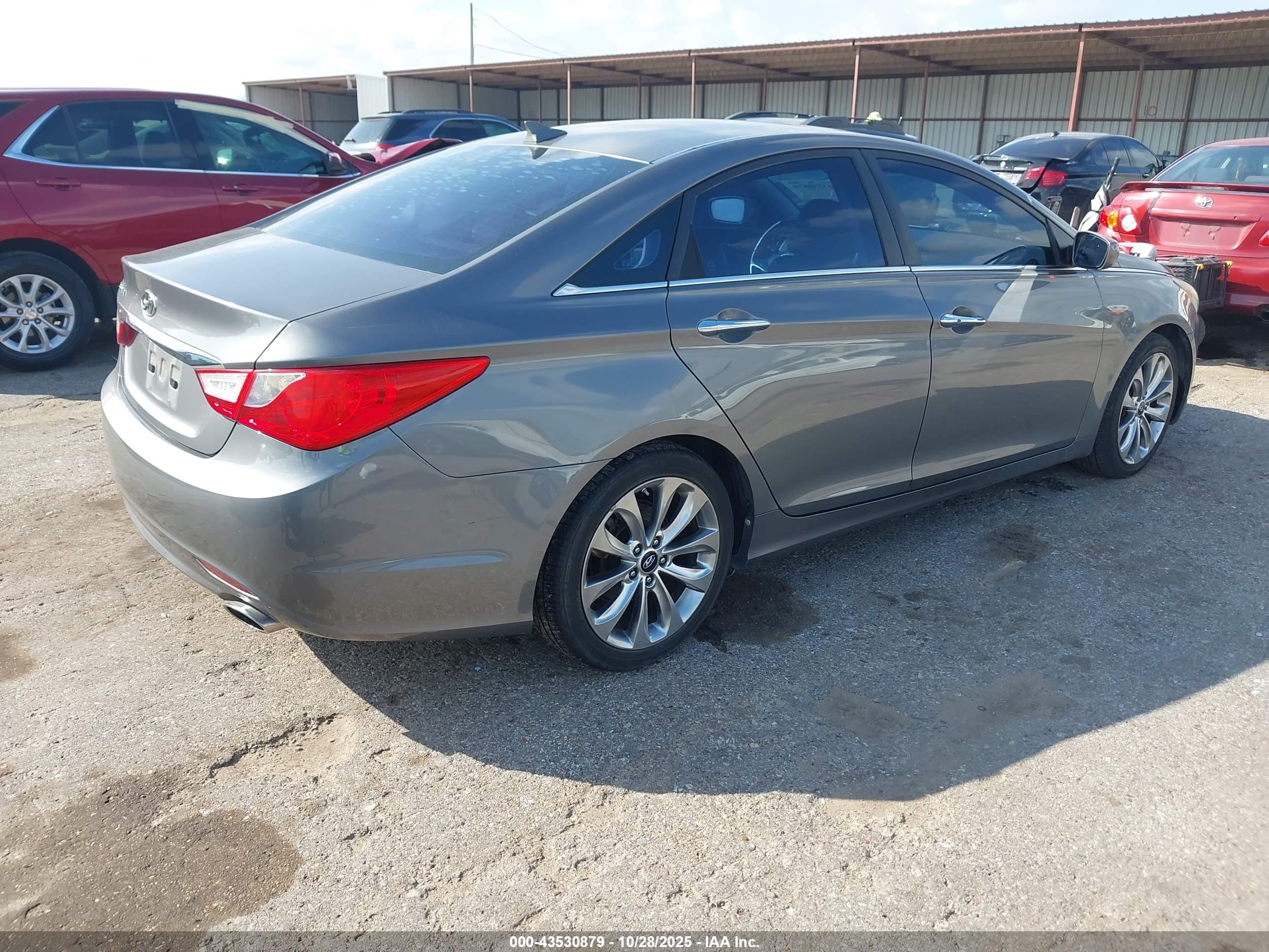 HYUNDAI SONATA image 4