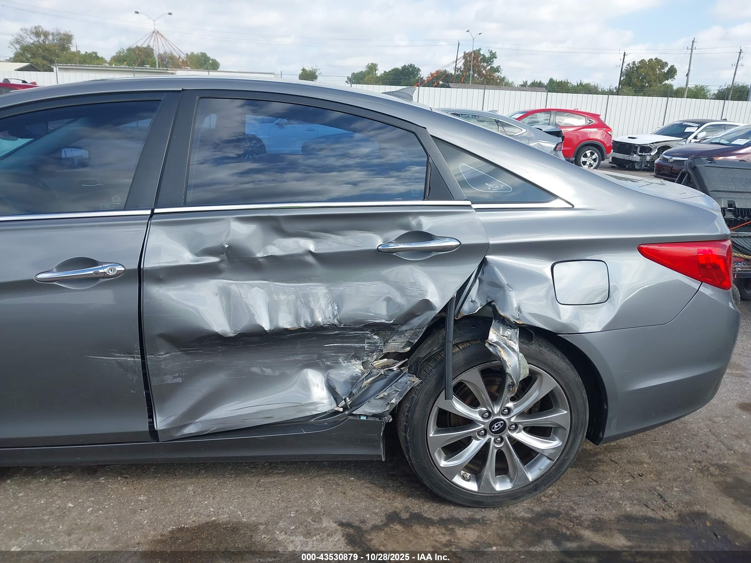 HYUNDAI SONATA image 6