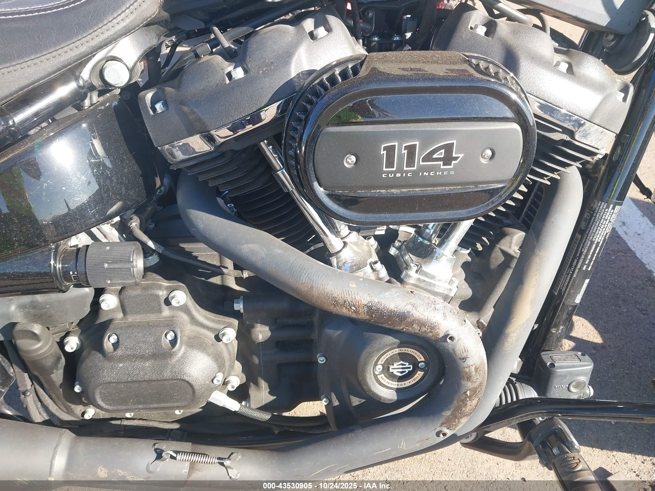 HARLEY-DAVIDSON FXFBS image 8