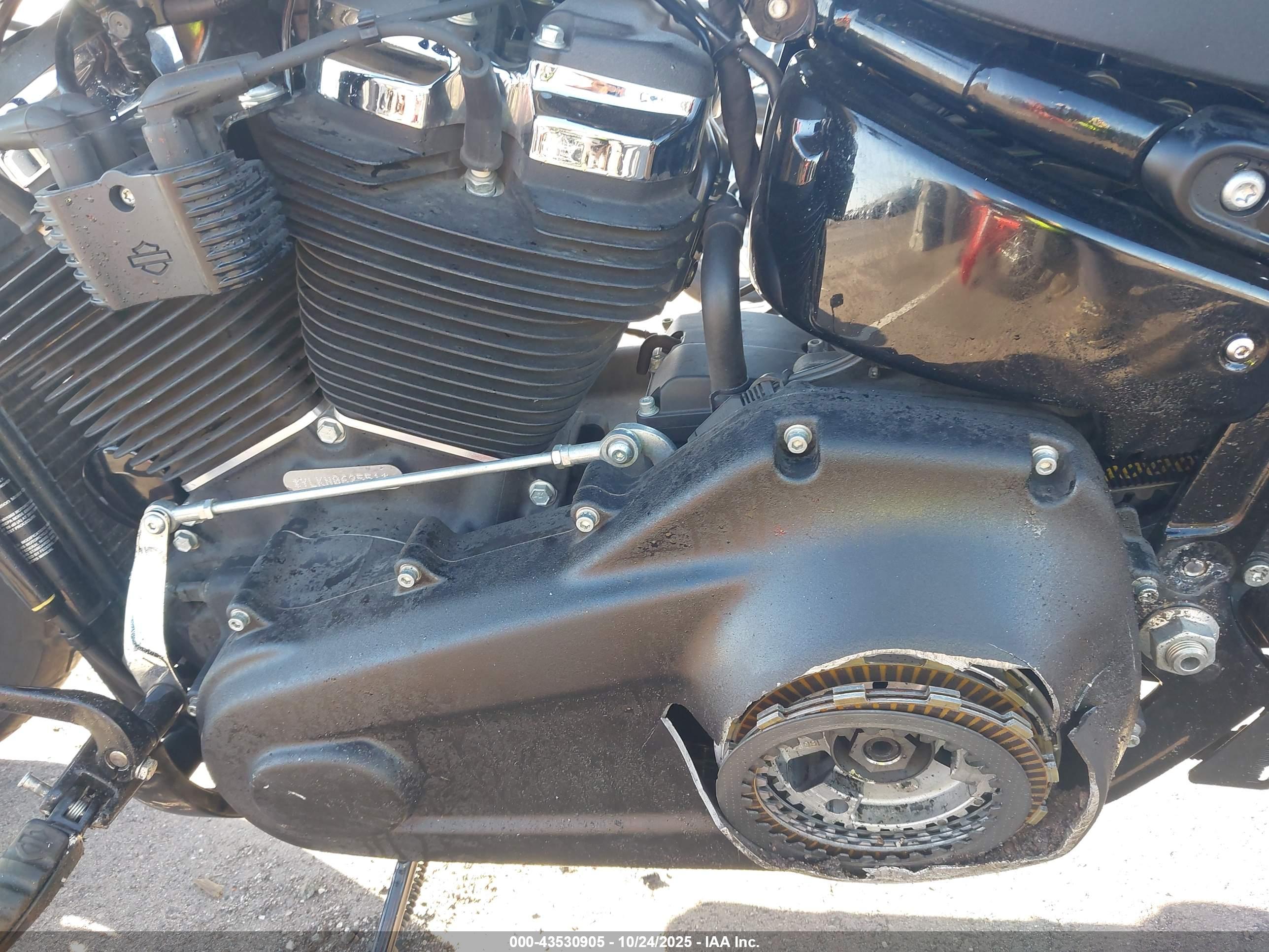HARLEY-DAVIDSON FXFBS image 9