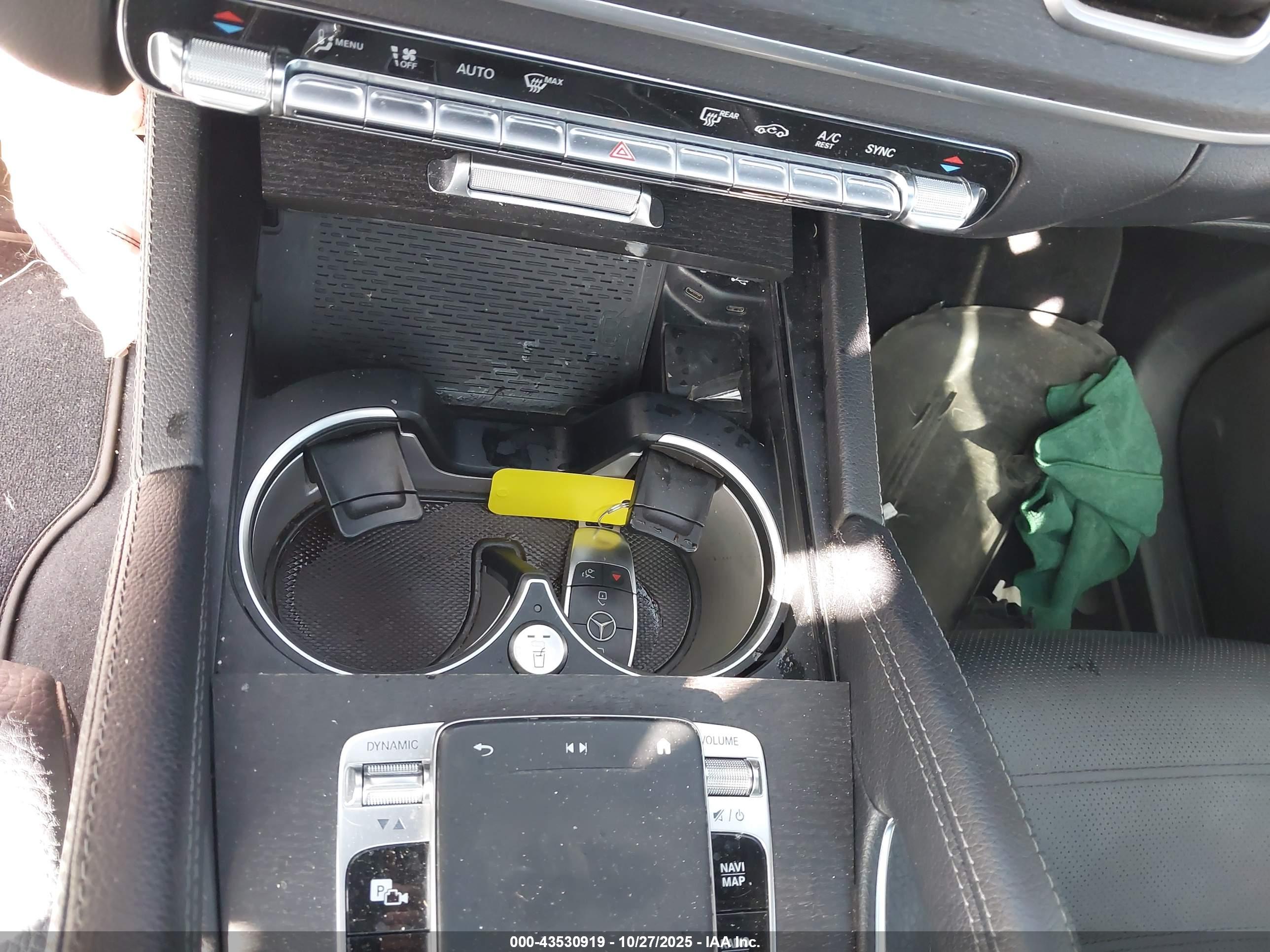 MERCEDES-BENZ GLS image 11