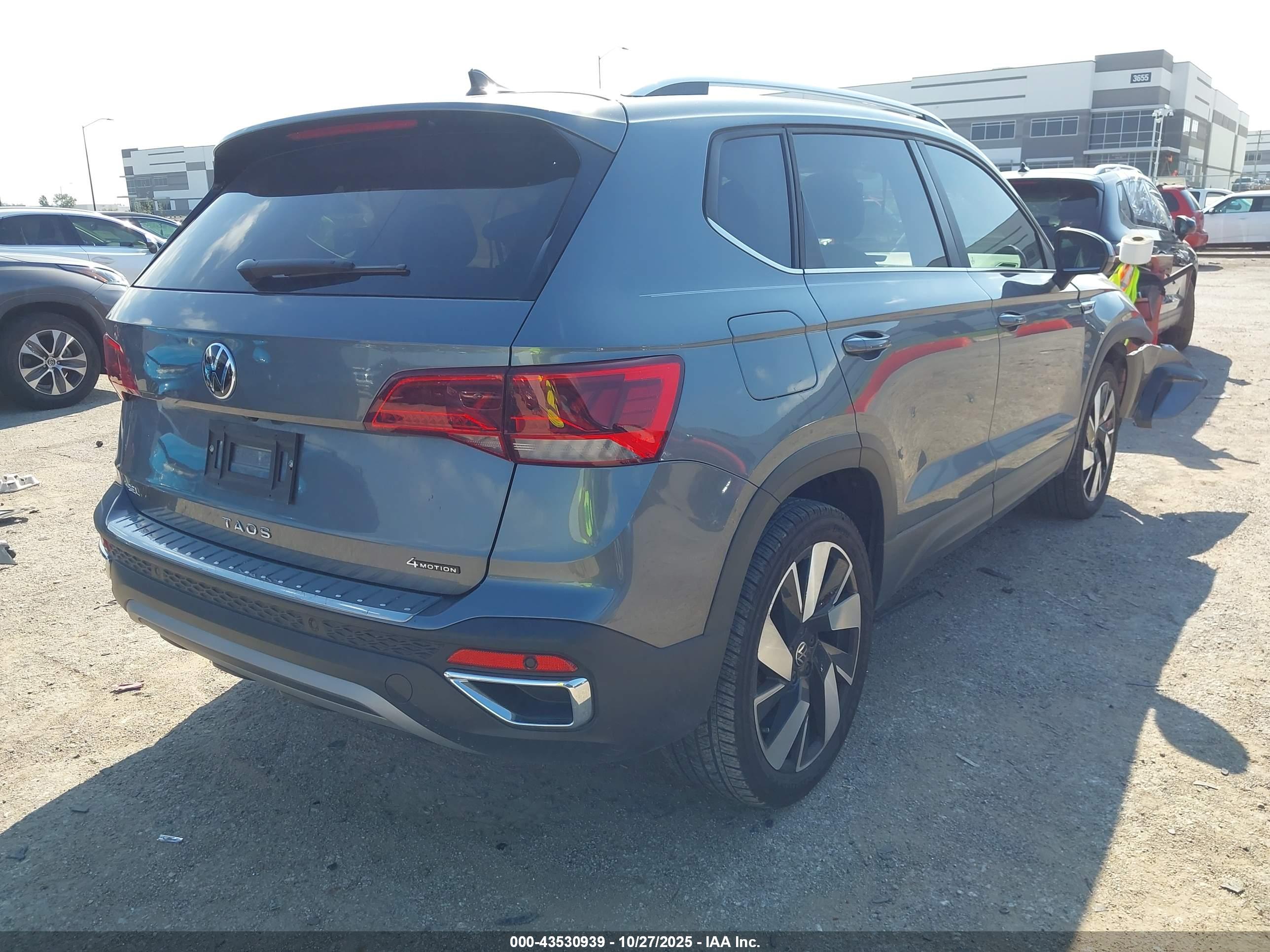 VOLKSWAGEN TAOS image 4